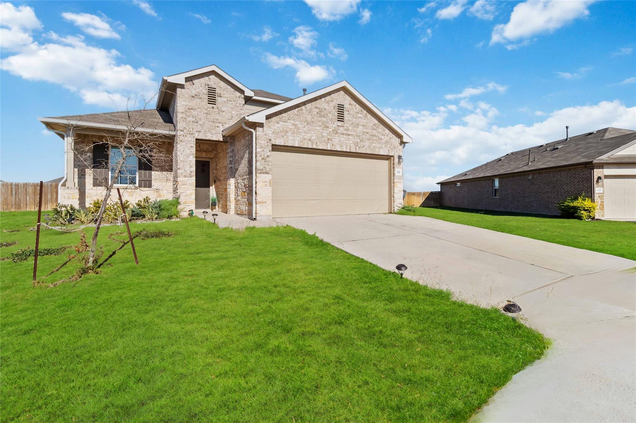 226 Coralbean Dr, Kyle, TX 78640