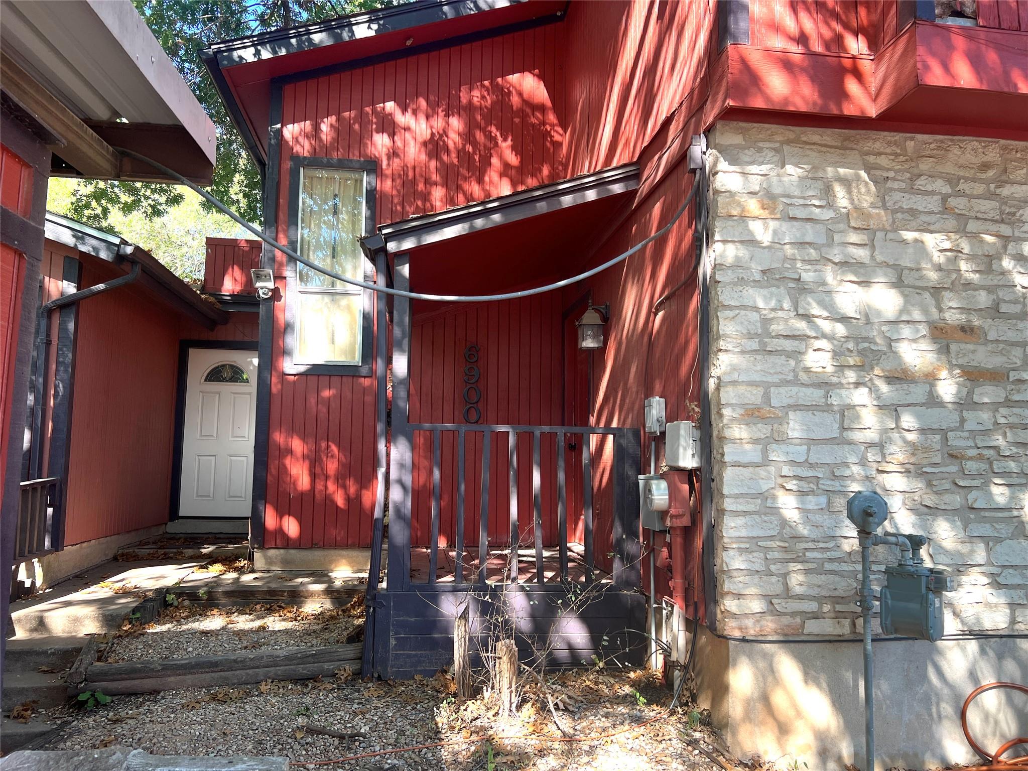 6900 Lovely Ln, Austin, TX 78744