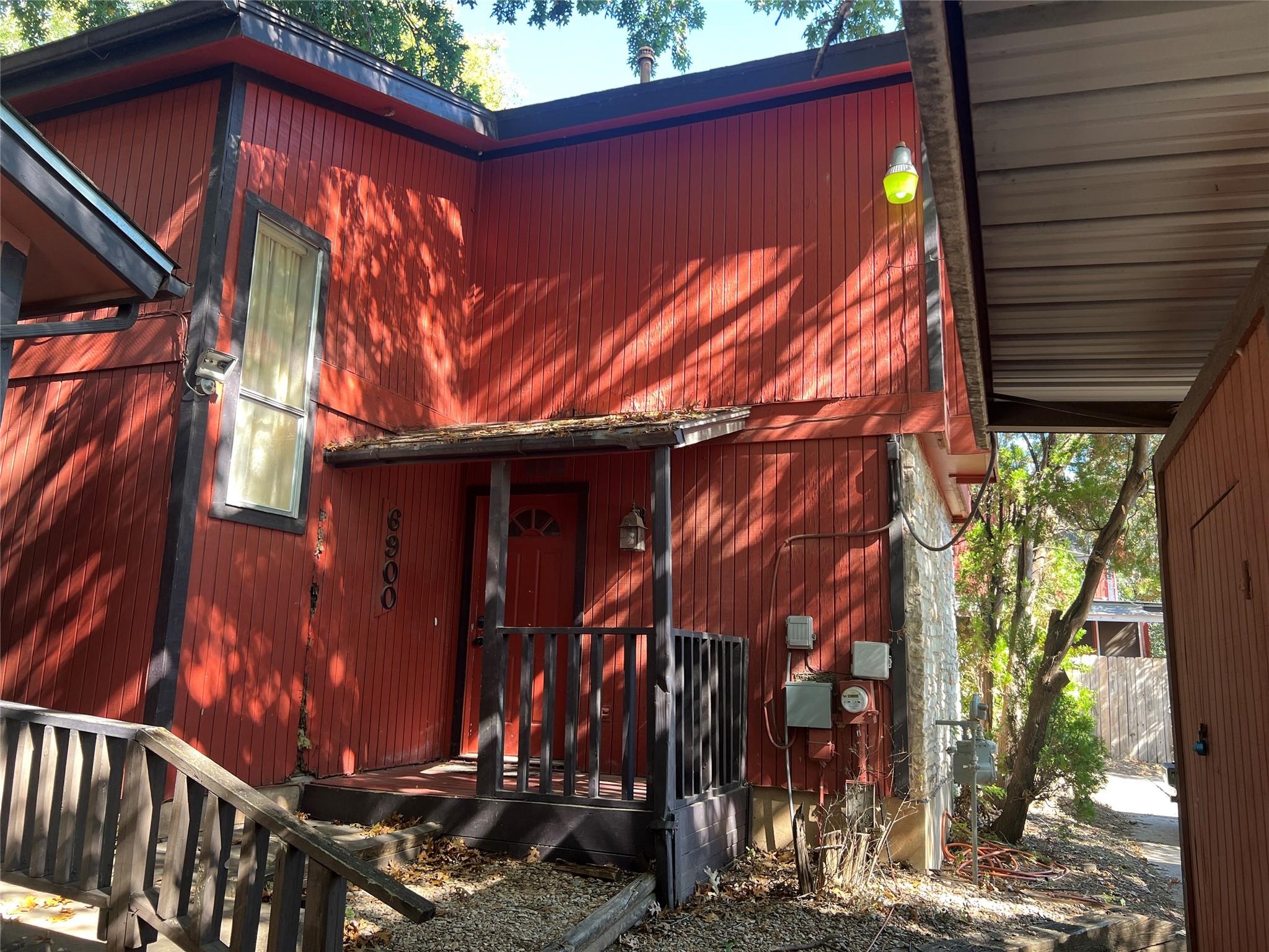 6900 Lovely Ln, Austin, TX 78744