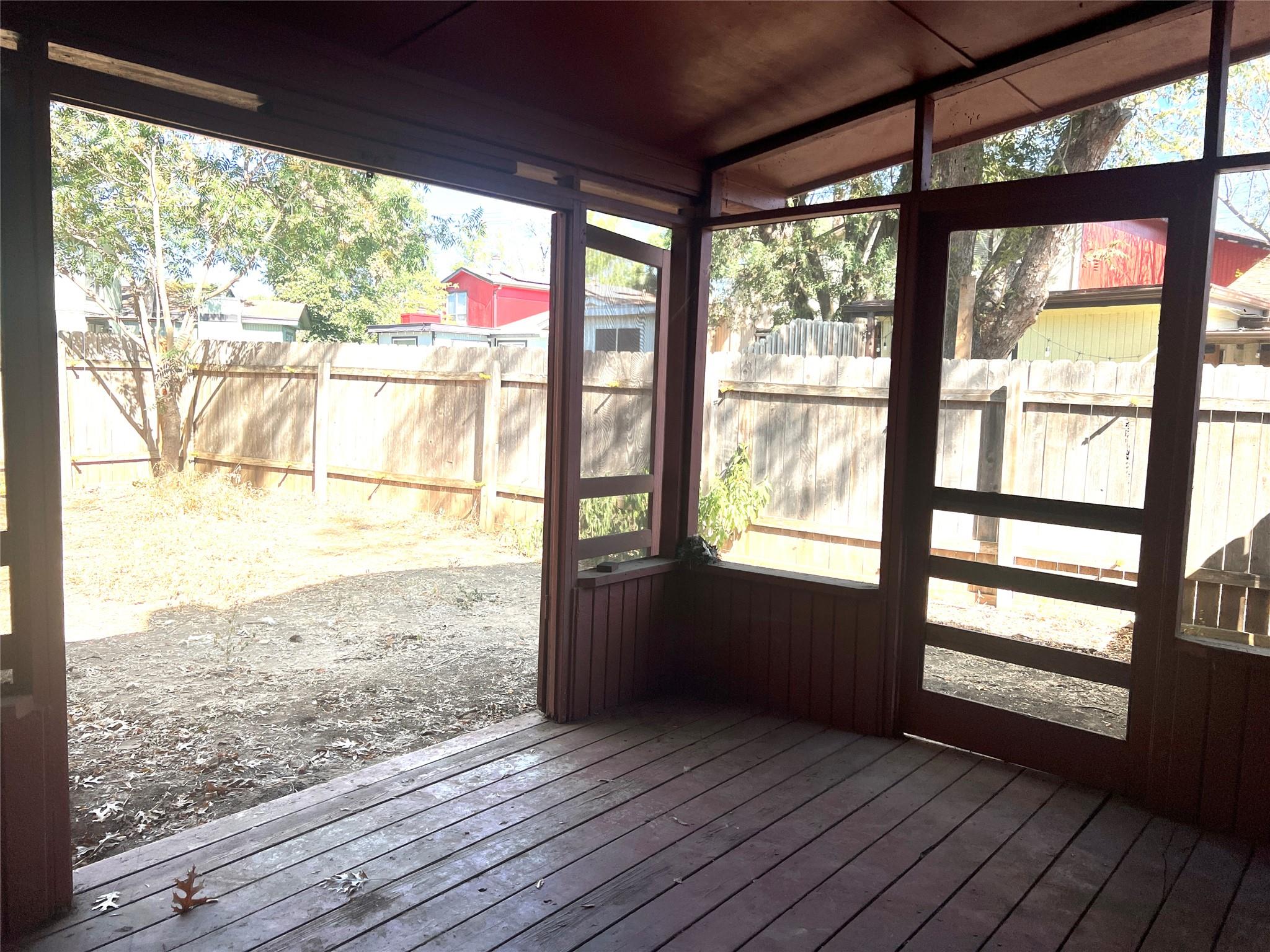 6900 Lovely Ln, Austin, TX 78744