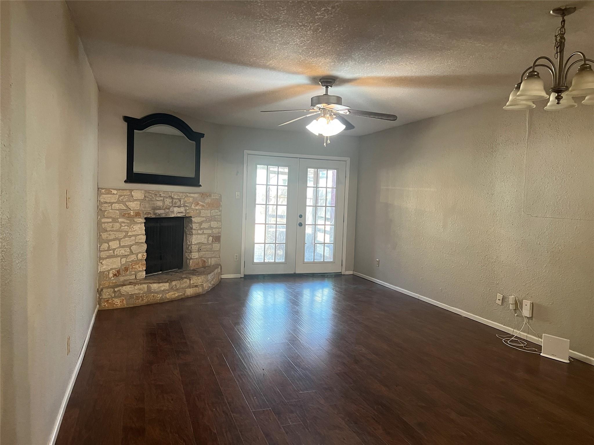 6900 Lovely Ln, Austin, TX 78744