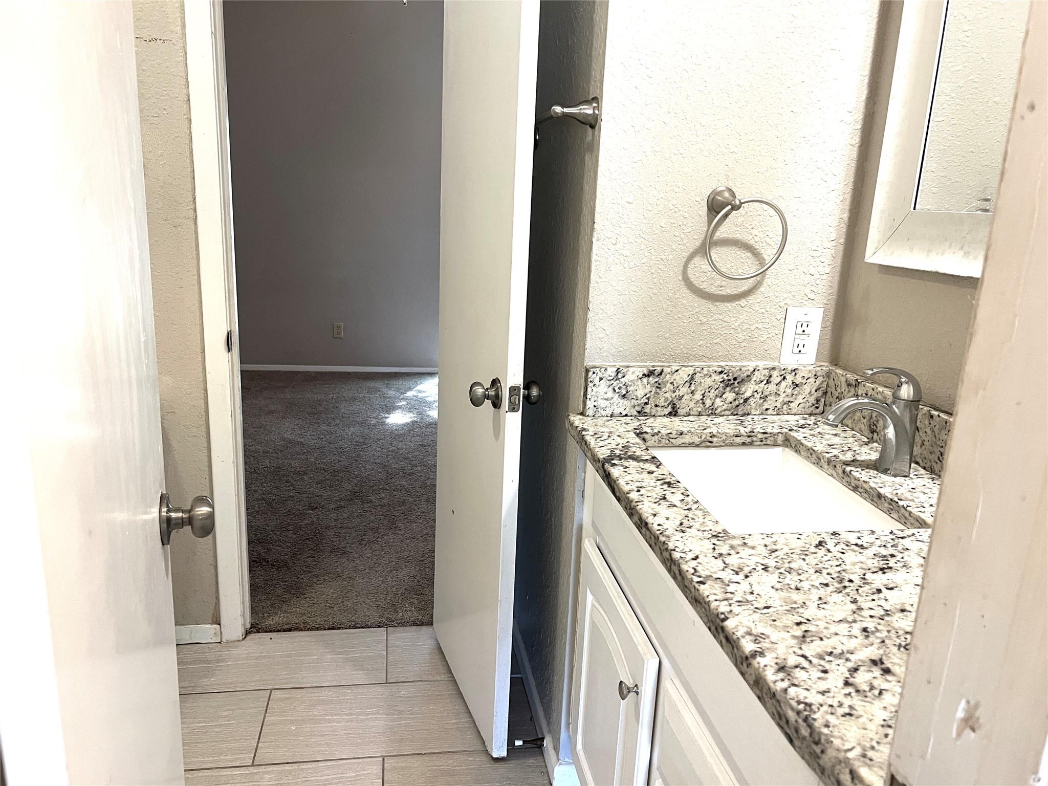 6900 Lovely Ln, Austin, TX 78744