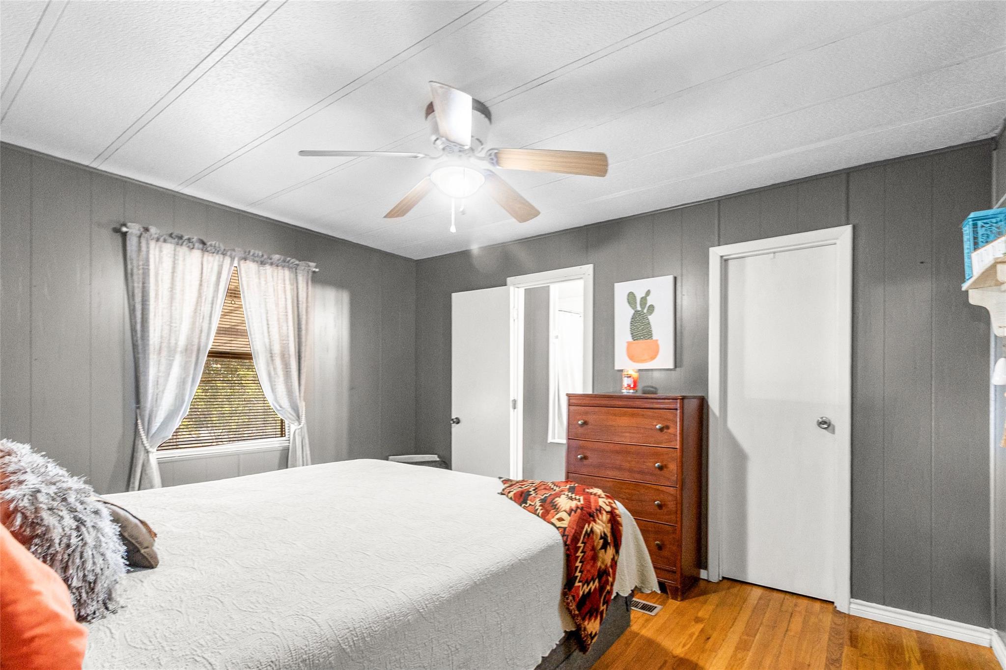 100 South St, Tow, TX 78672