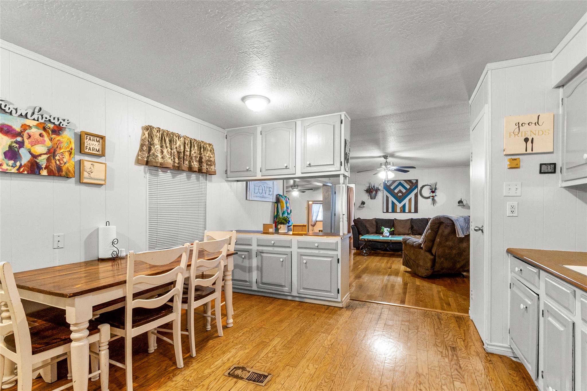 100 South St, Tow, TX 78672