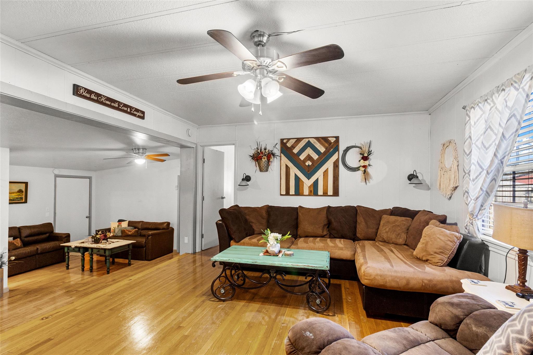 100 South St, Tow, TX 78672