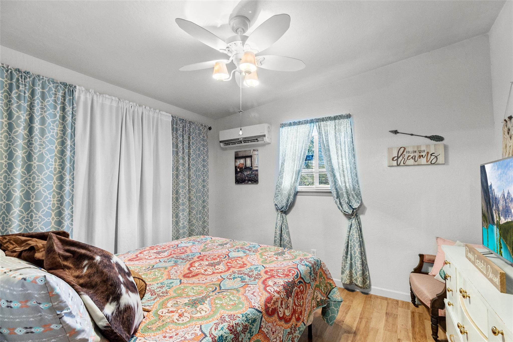 100 South St, Tow, TX 78672