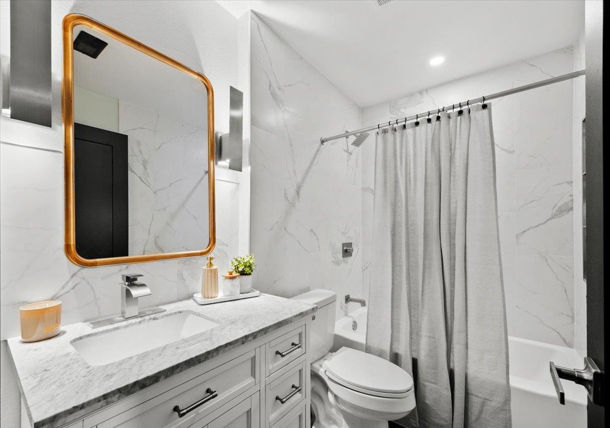 7006 Whispering Creek Dr, Austin, TX 78736