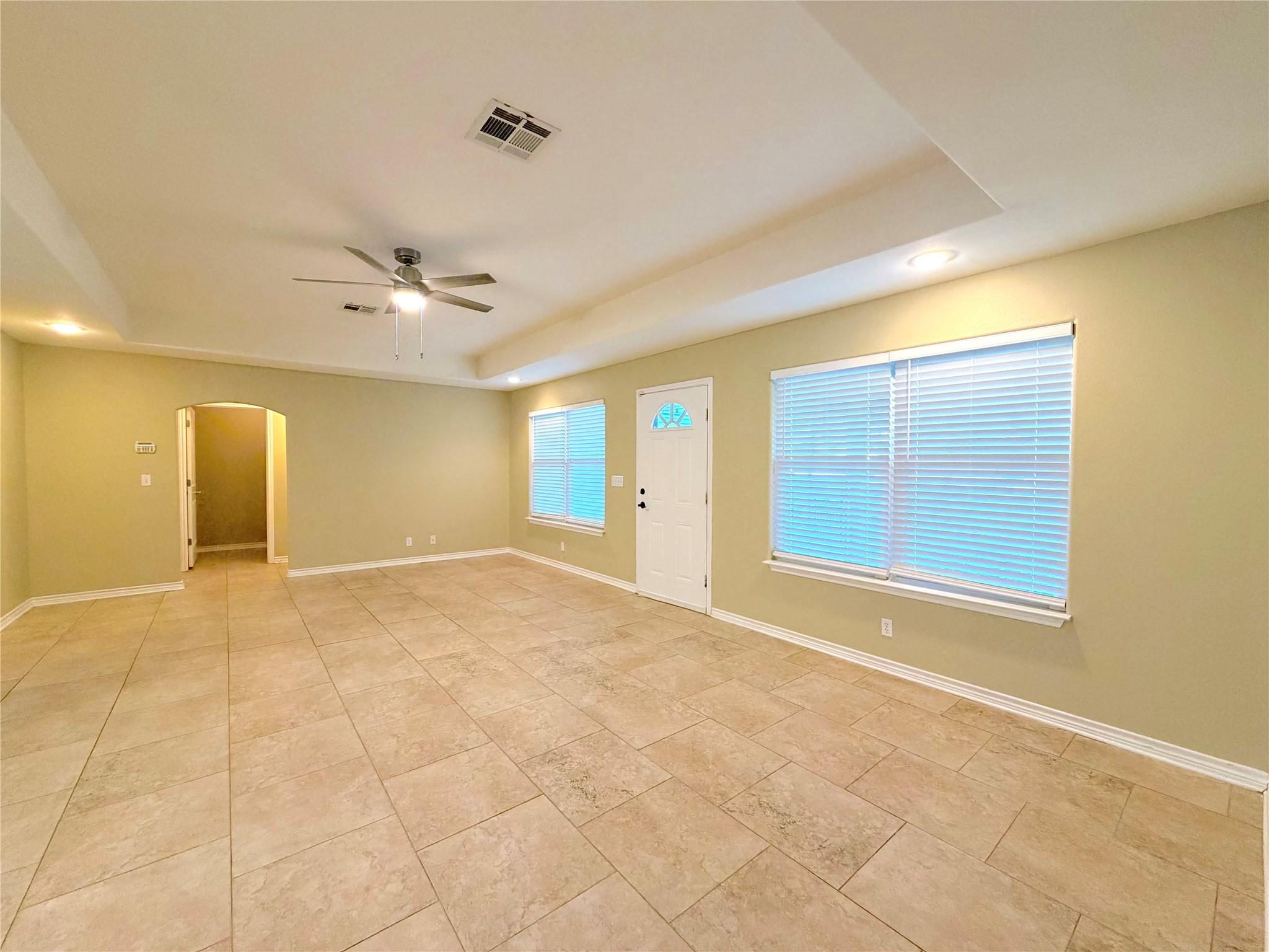 849 Scenic Hills Dr, Canyon Lake, TX 78133