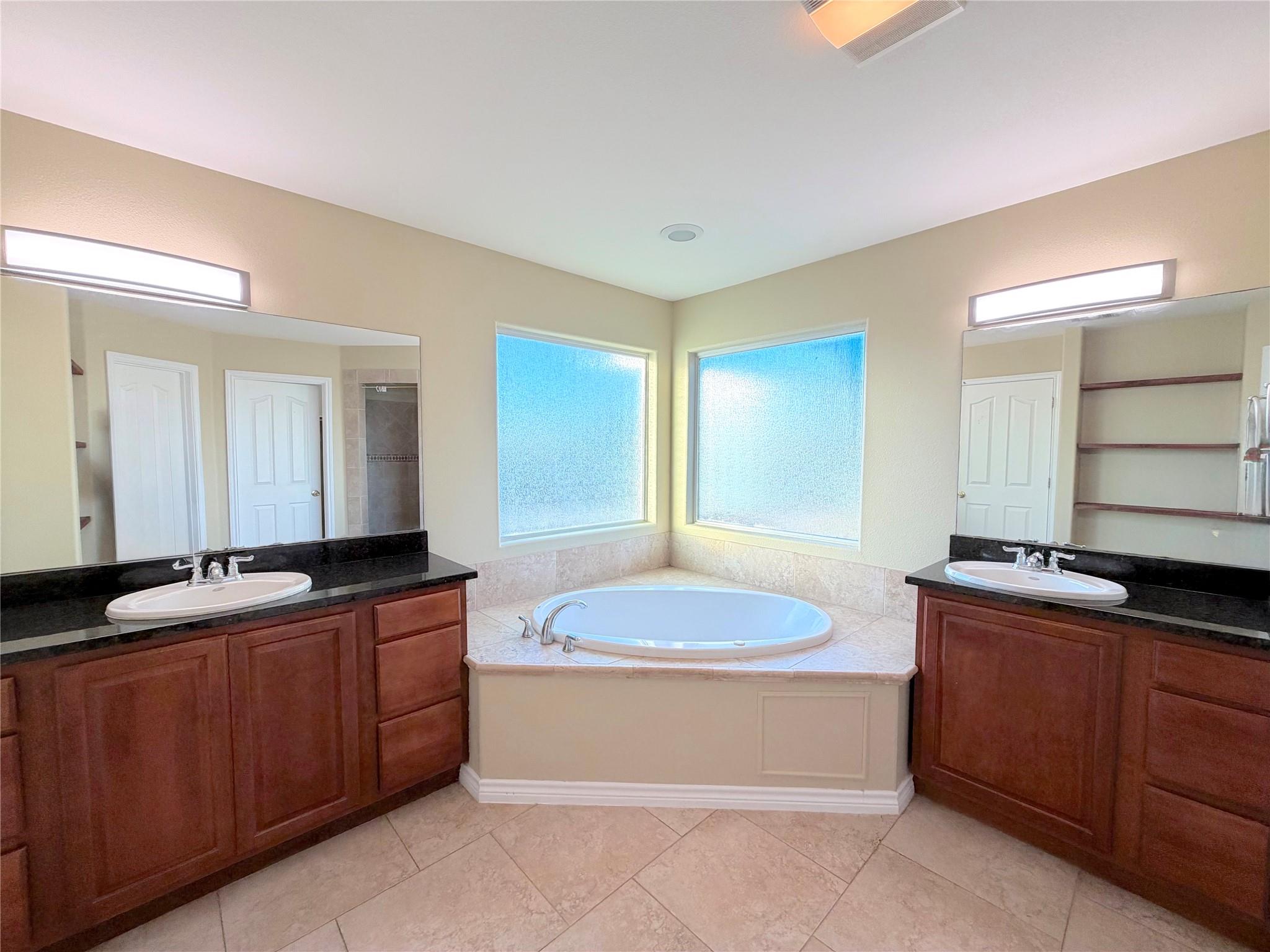 849 Scenic Hills Dr, Canyon Lake, TX 78133