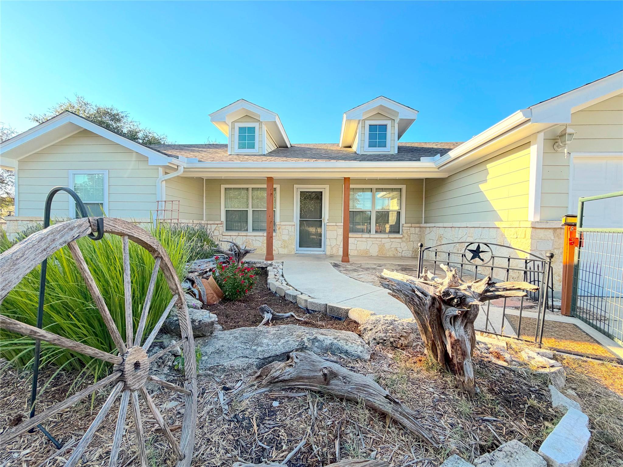 849 Scenic Hills Dr, Canyon Lake, TX 78133