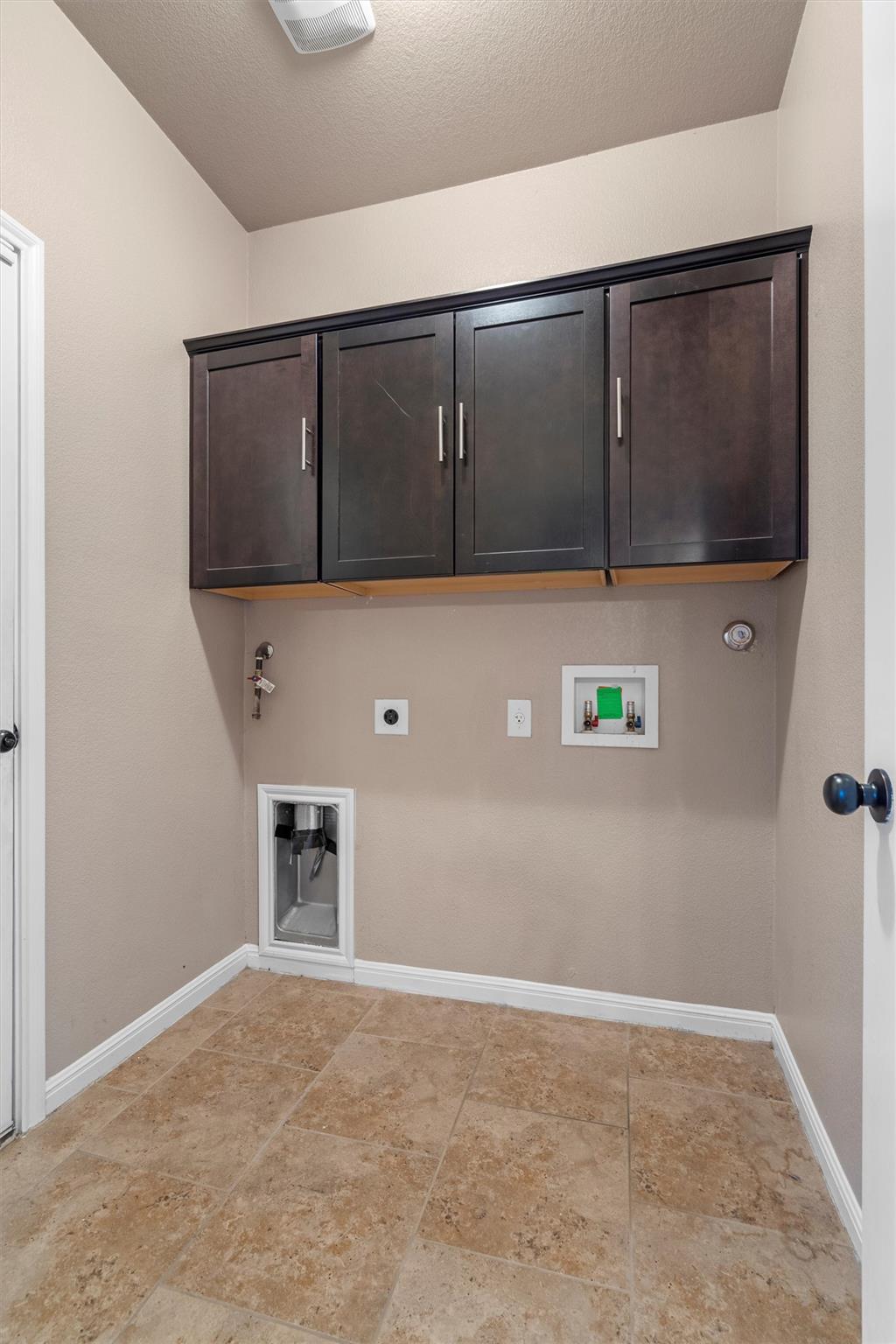 5941 Mantalcino Dr, Round Rock, TX 78665