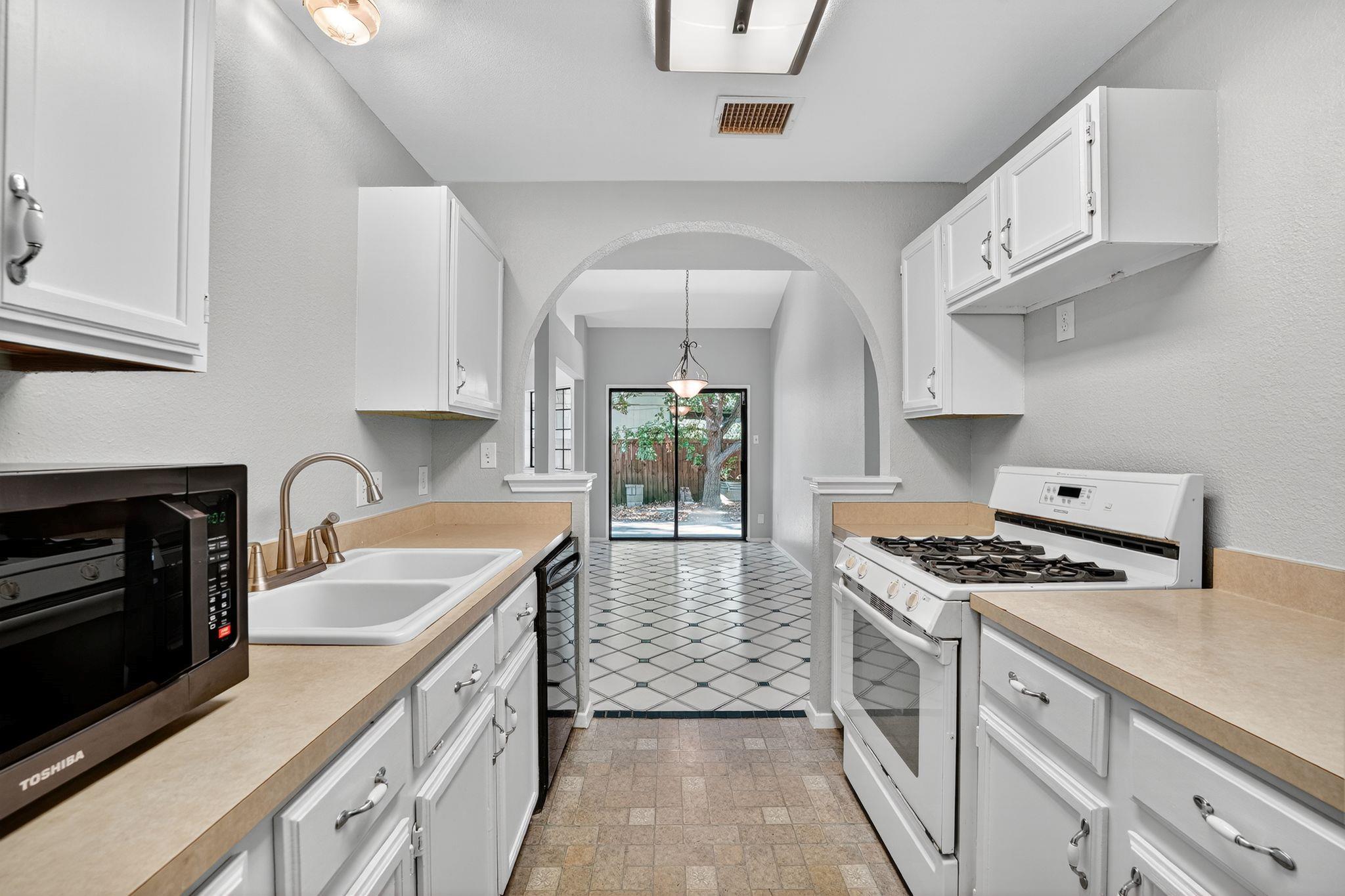 8406 Siskin Cv, Austin, TX 78745