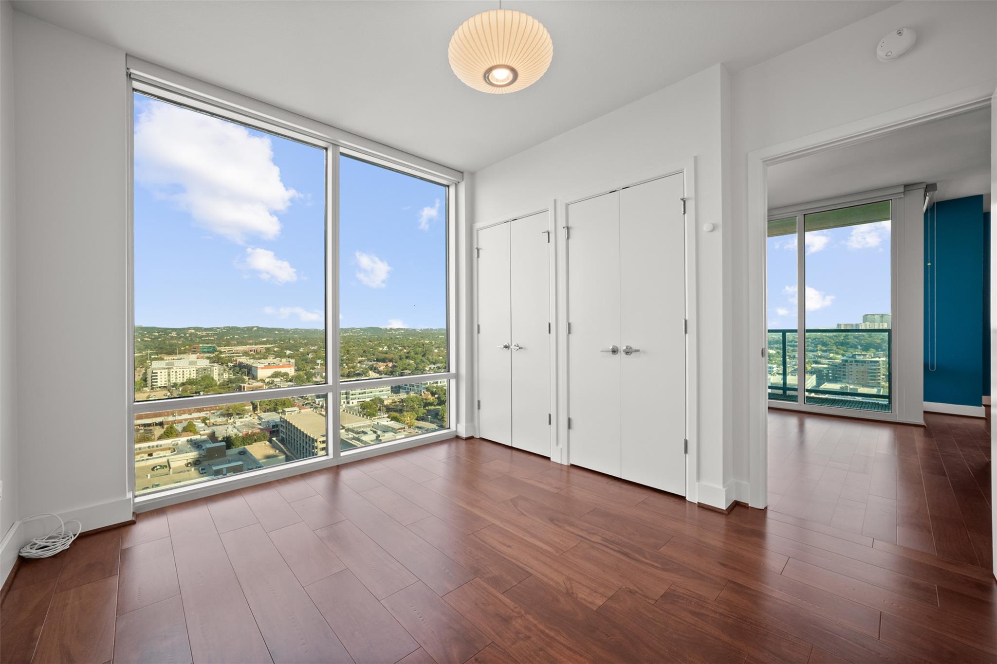 300 Bowie St # 2405, Austin, TX 78703