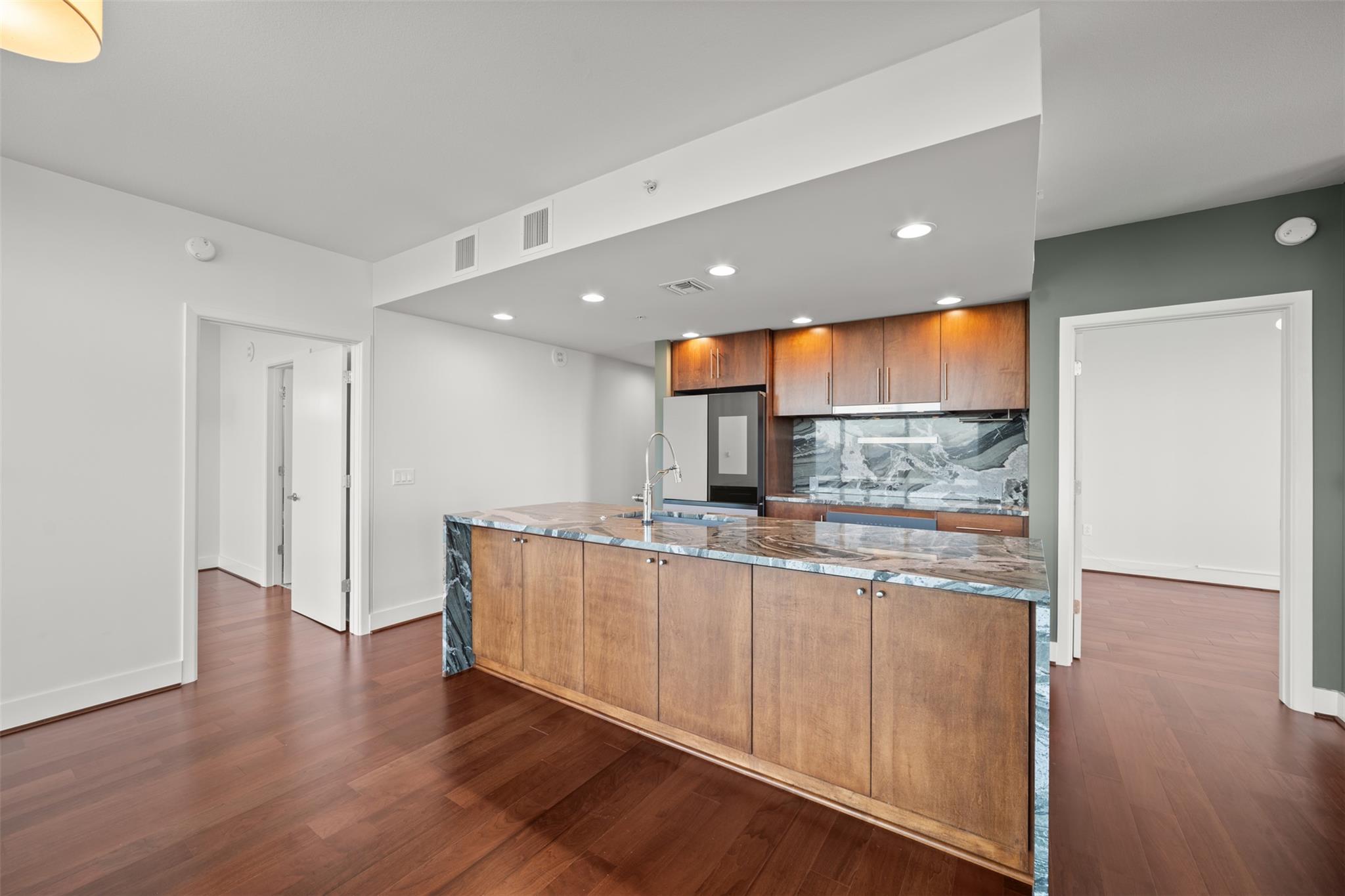 300 Bowie St # 2405, Austin, TX 78703