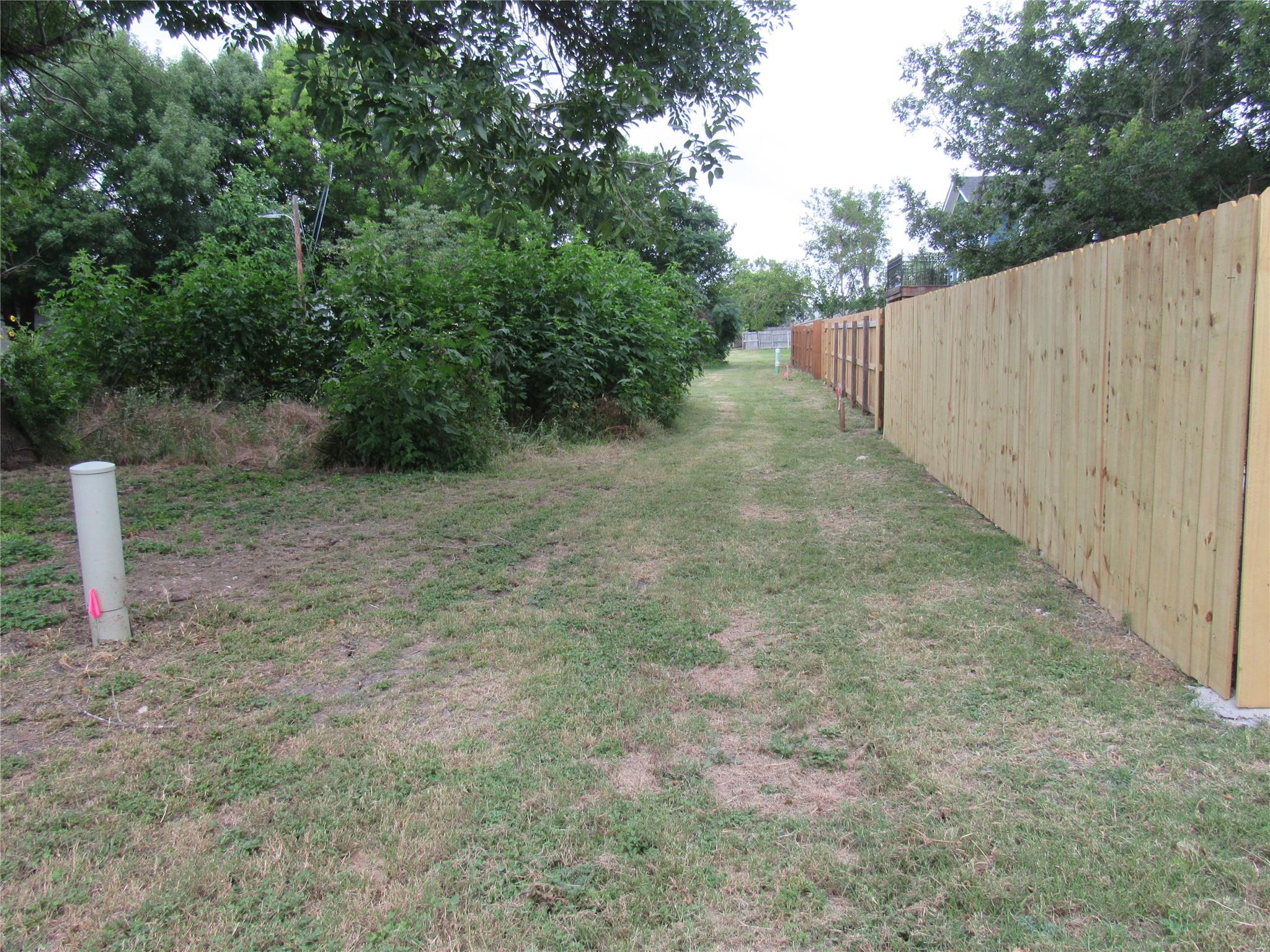 210 E E Carrie Manor Rd, Manor, TX 78653