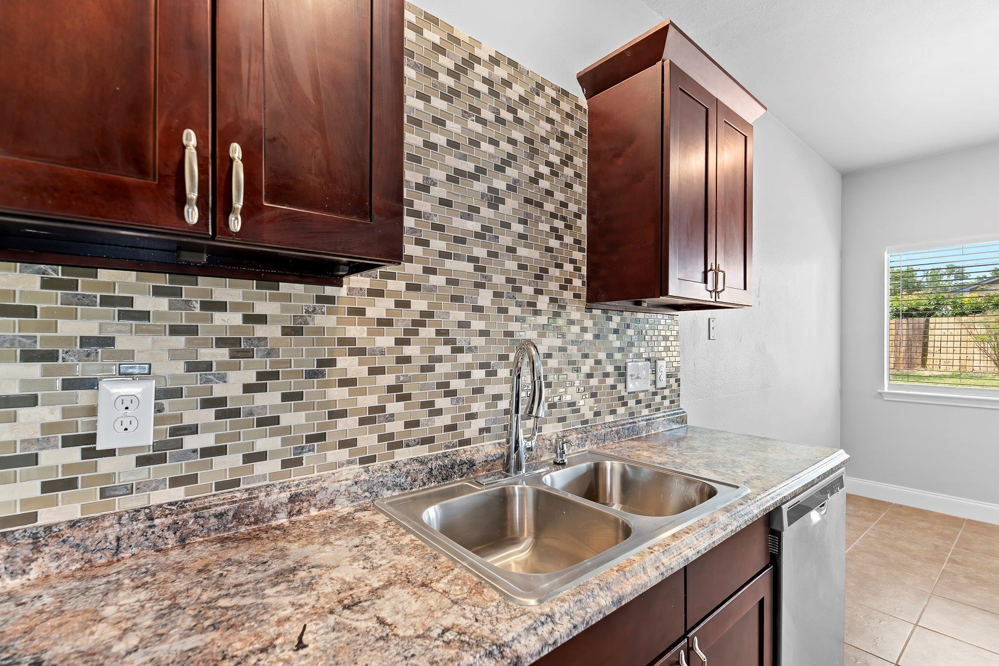 1207 York Castle Dr, Pflugerville, TX 78660