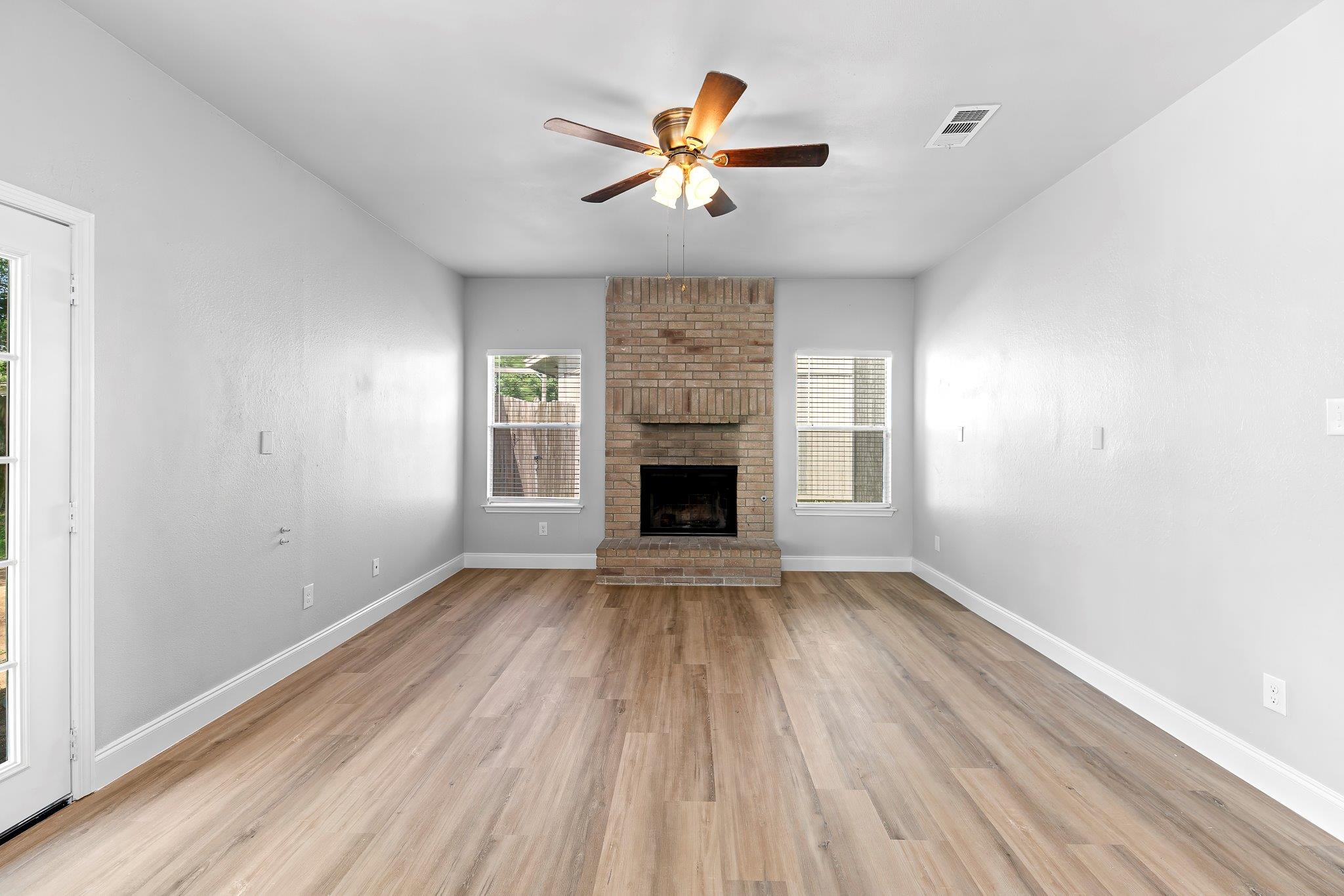 1207 York Castle Dr, Pflugerville, TX 78660