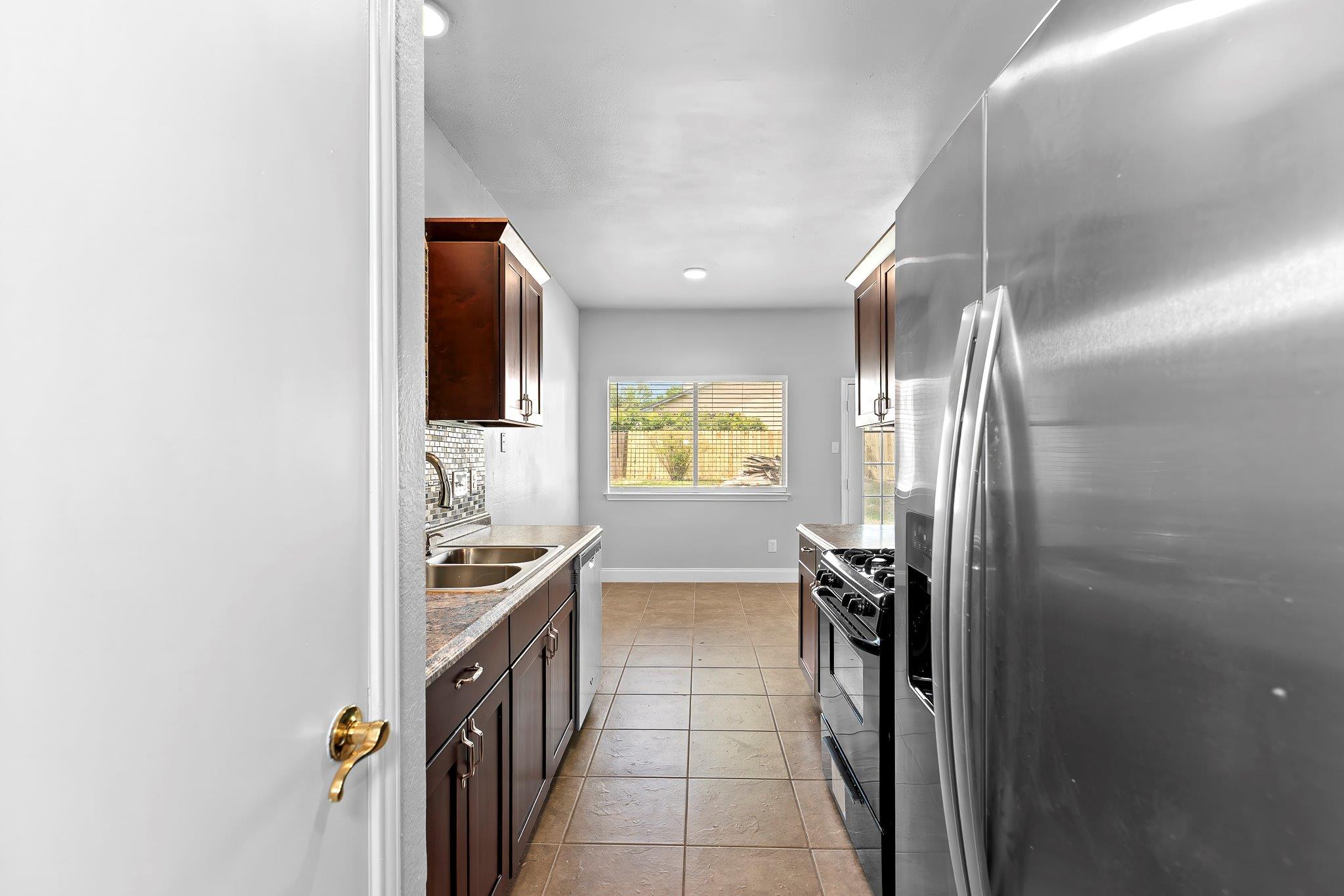 1207 York Castle Dr, Pflugerville, TX 78660