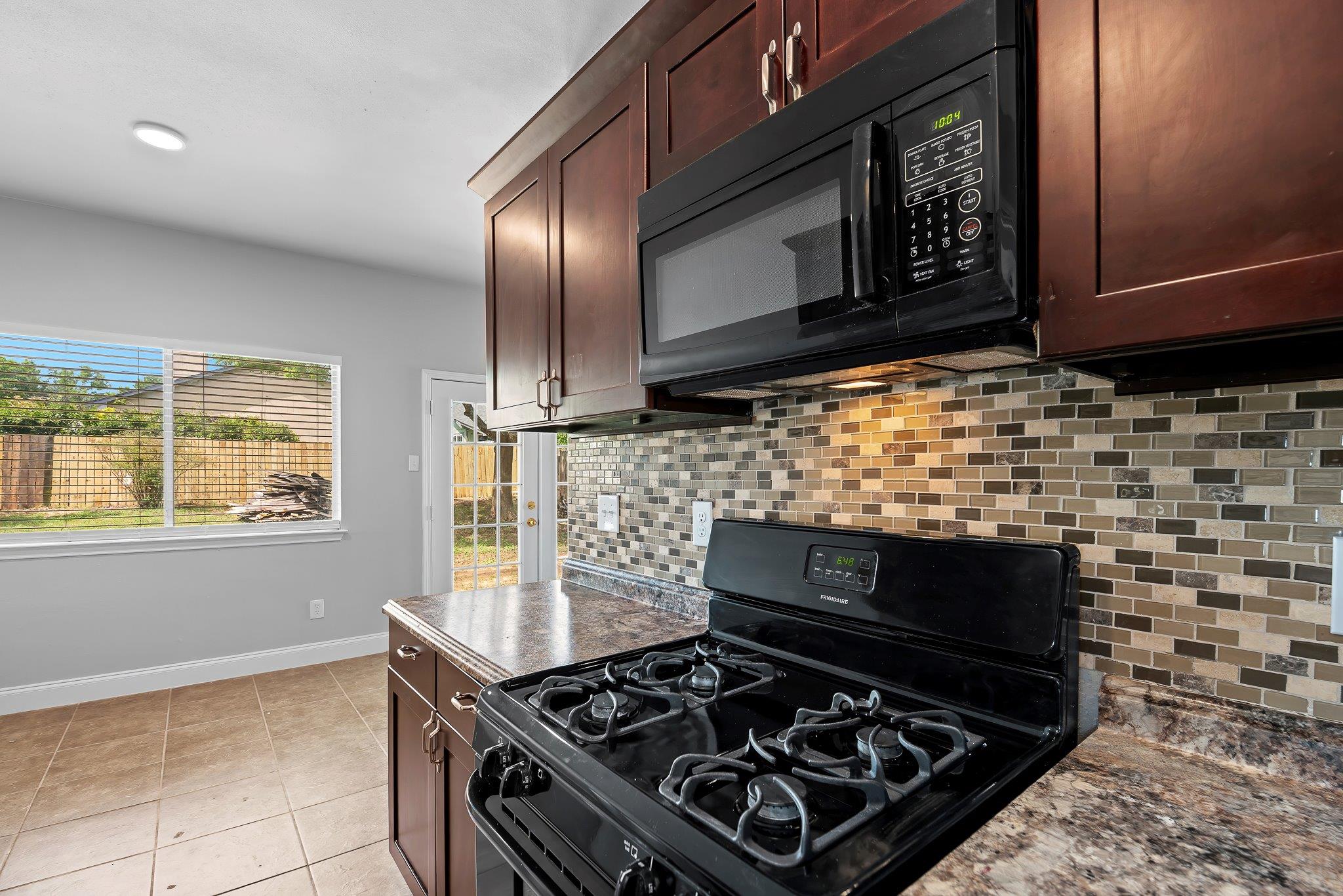 1207 York Castle Dr, Pflugerville, TX 78660