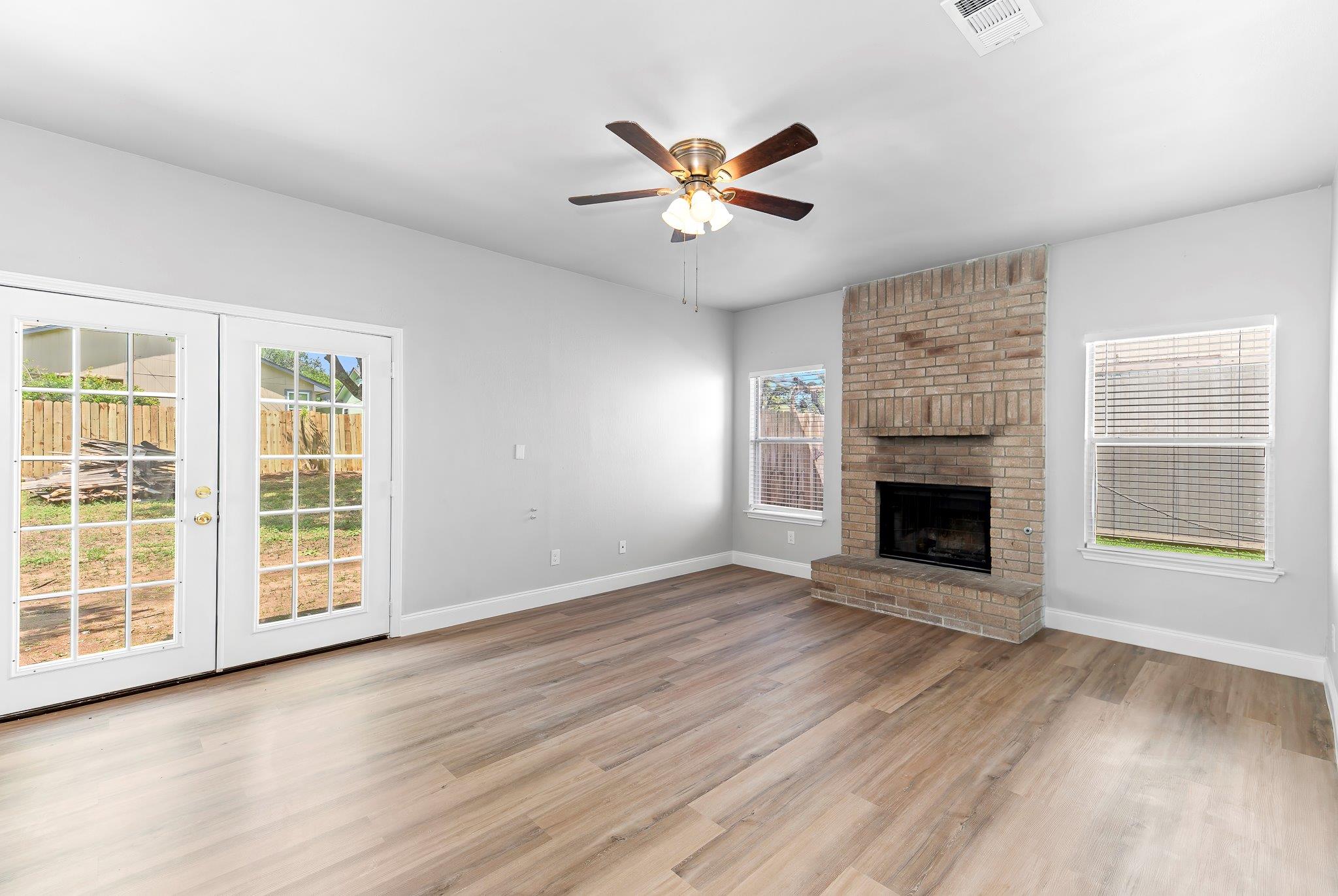 1207 York Castle Dr, Pflugerville, TX 78660