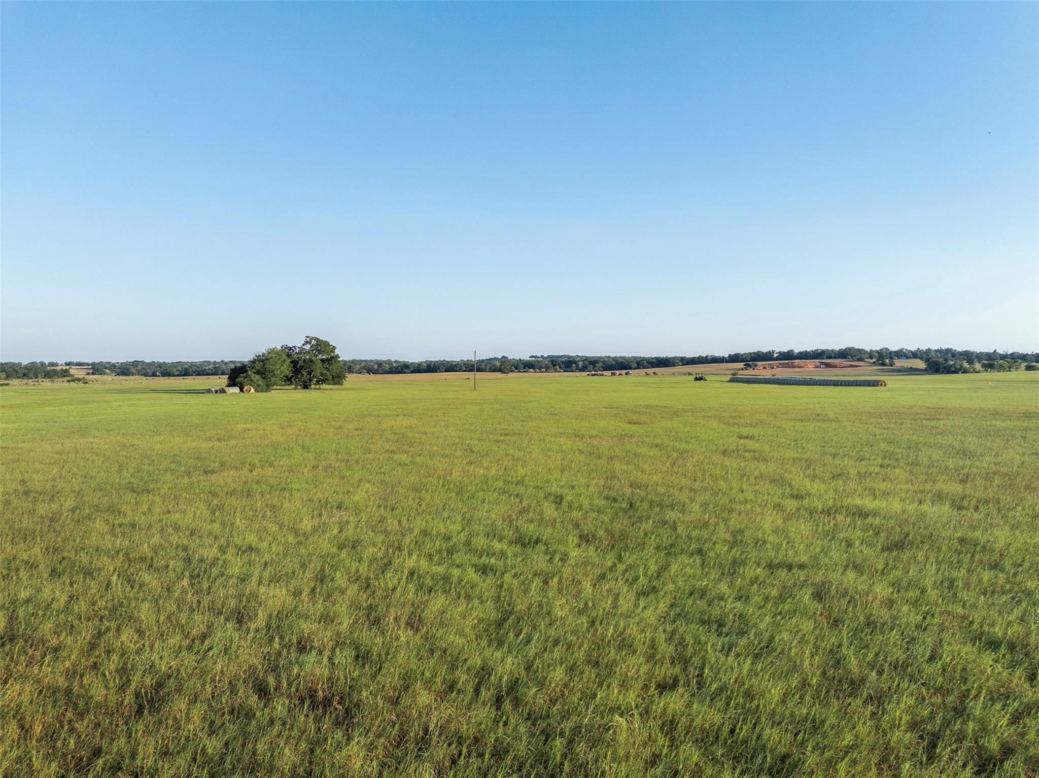 3419 County Road 309, Lexington, TX 78947