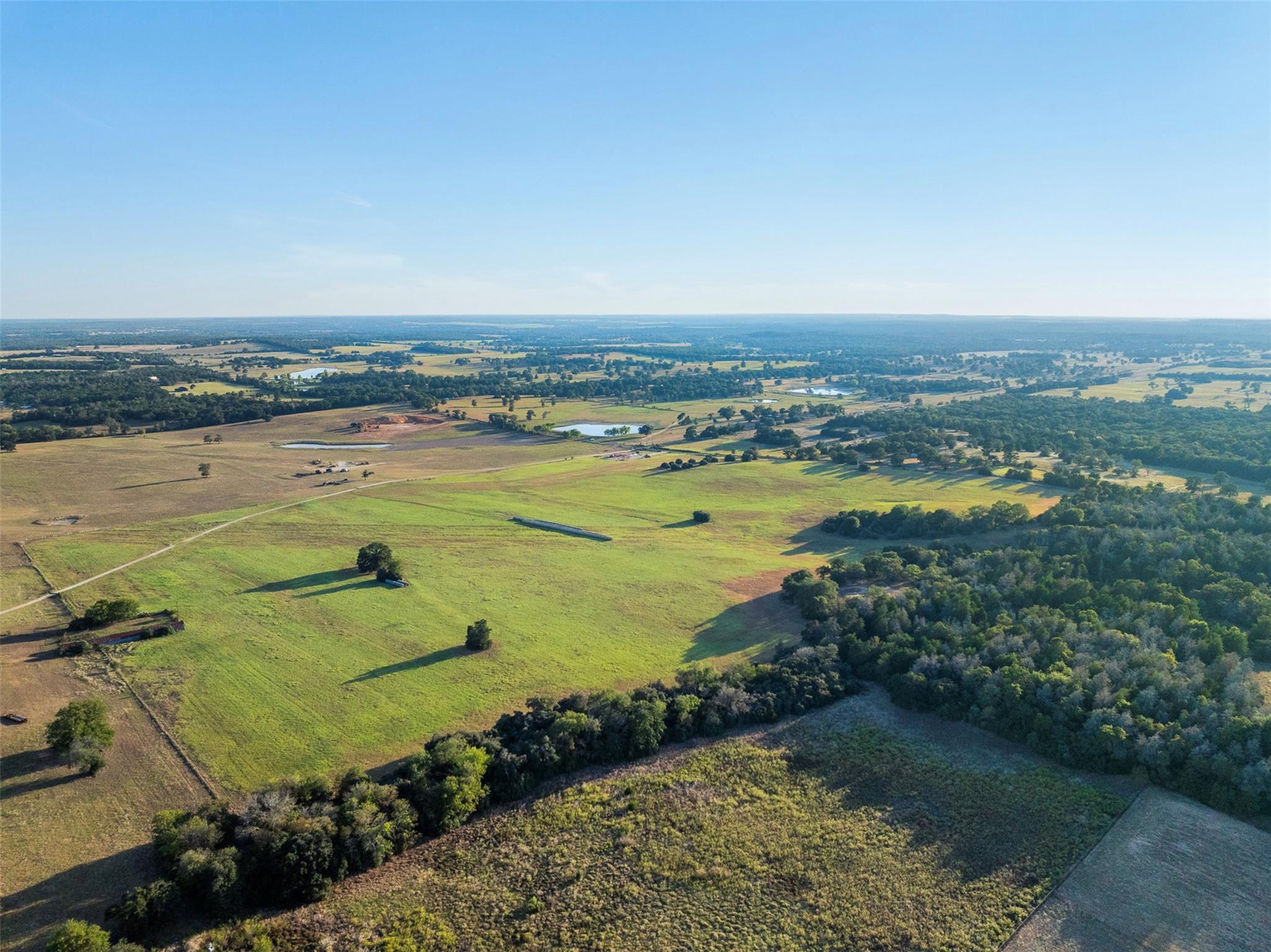 3419 County Road 309, Lexington, TX 78947