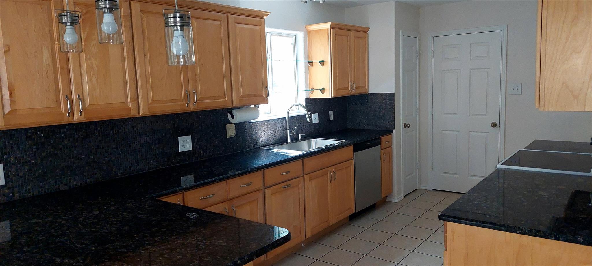 4 Memory Ln, Wimberley, TX 78676