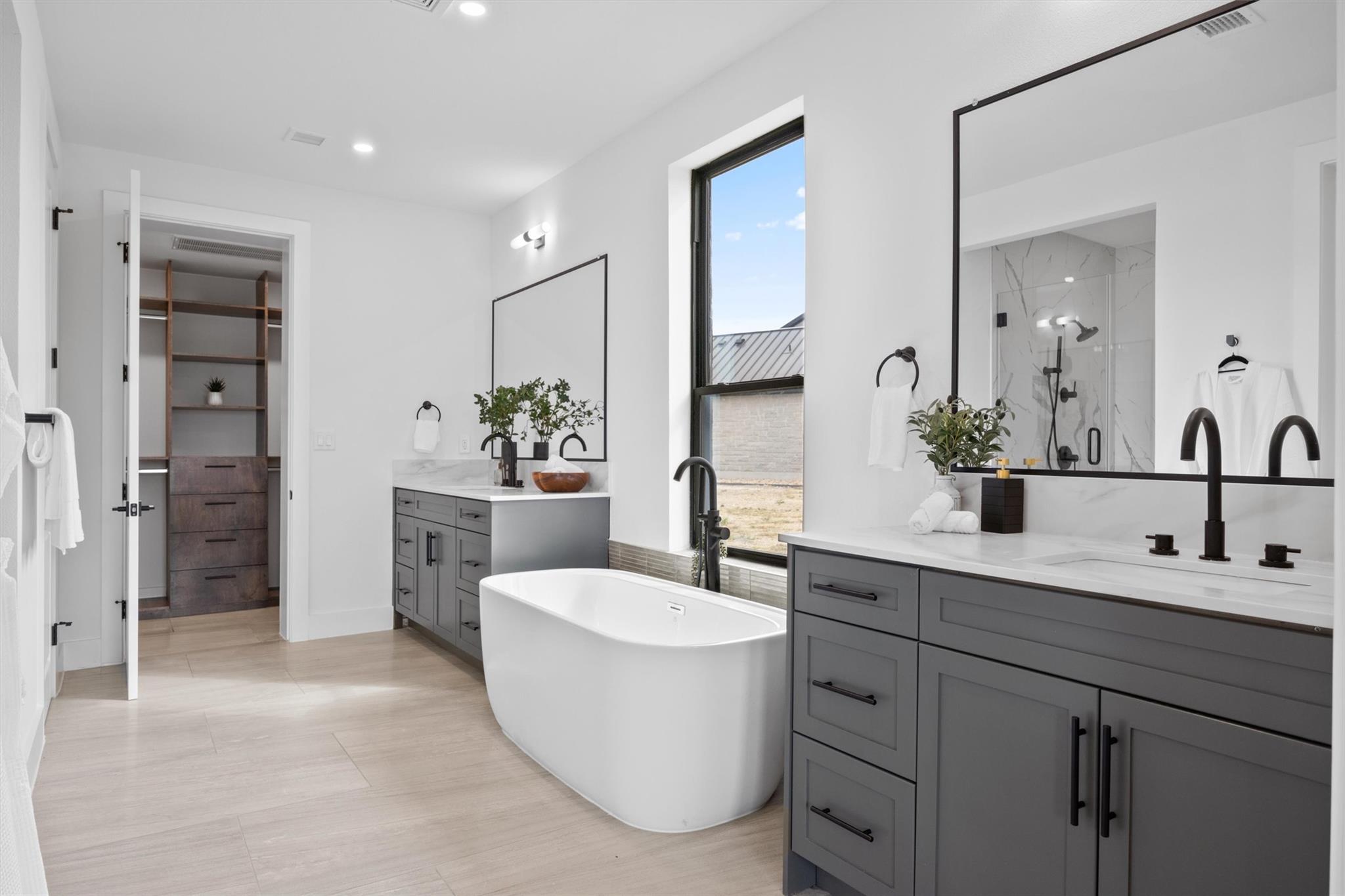 101 Fall Dr, Georgetown, TX 78633