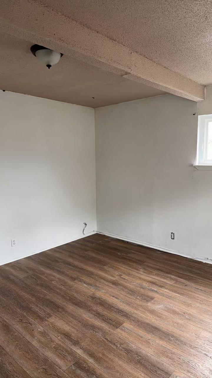 1006 N Meadows Dr # "A" or "C", Austin, TX 78758