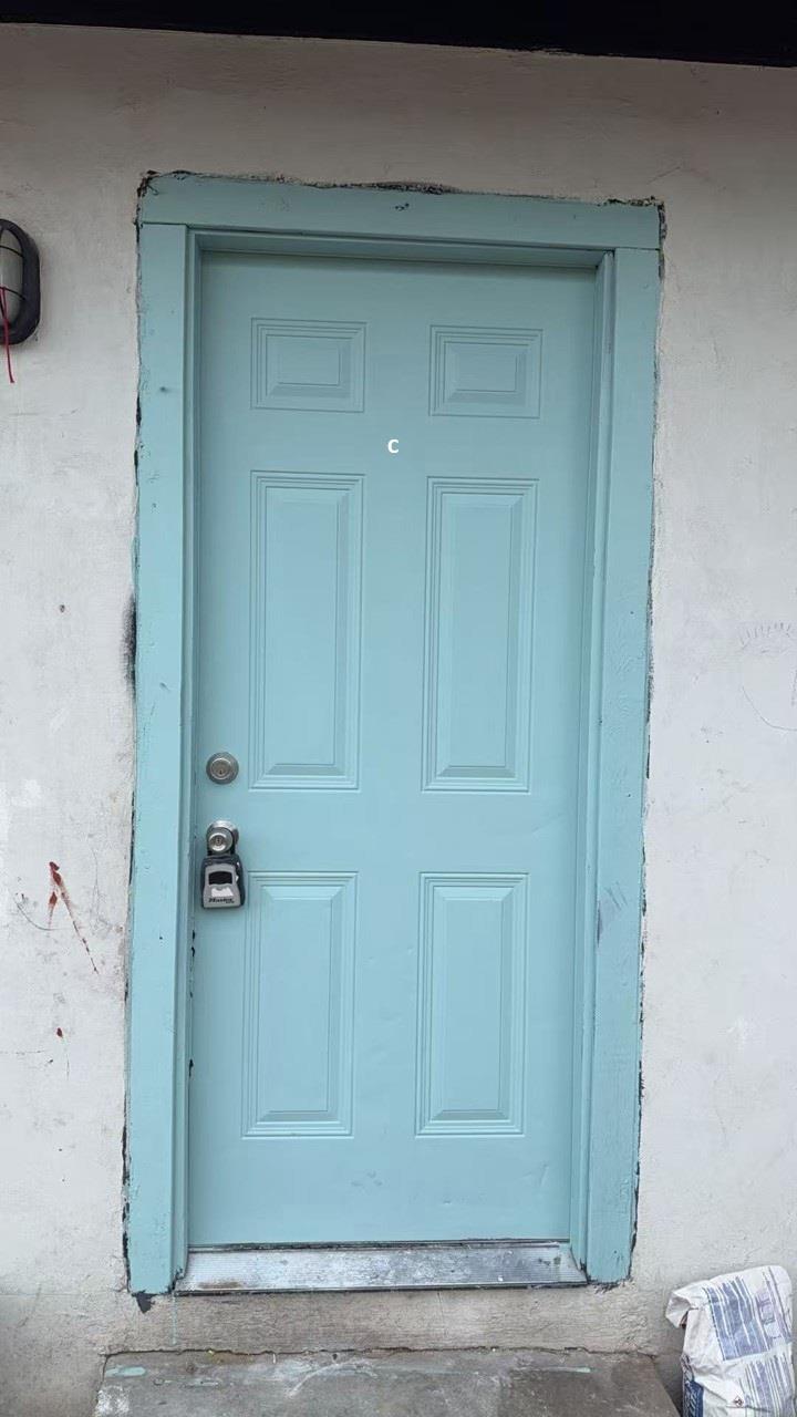 1006 N Meadows Dr # "A" or "C", Austin, TX 78758