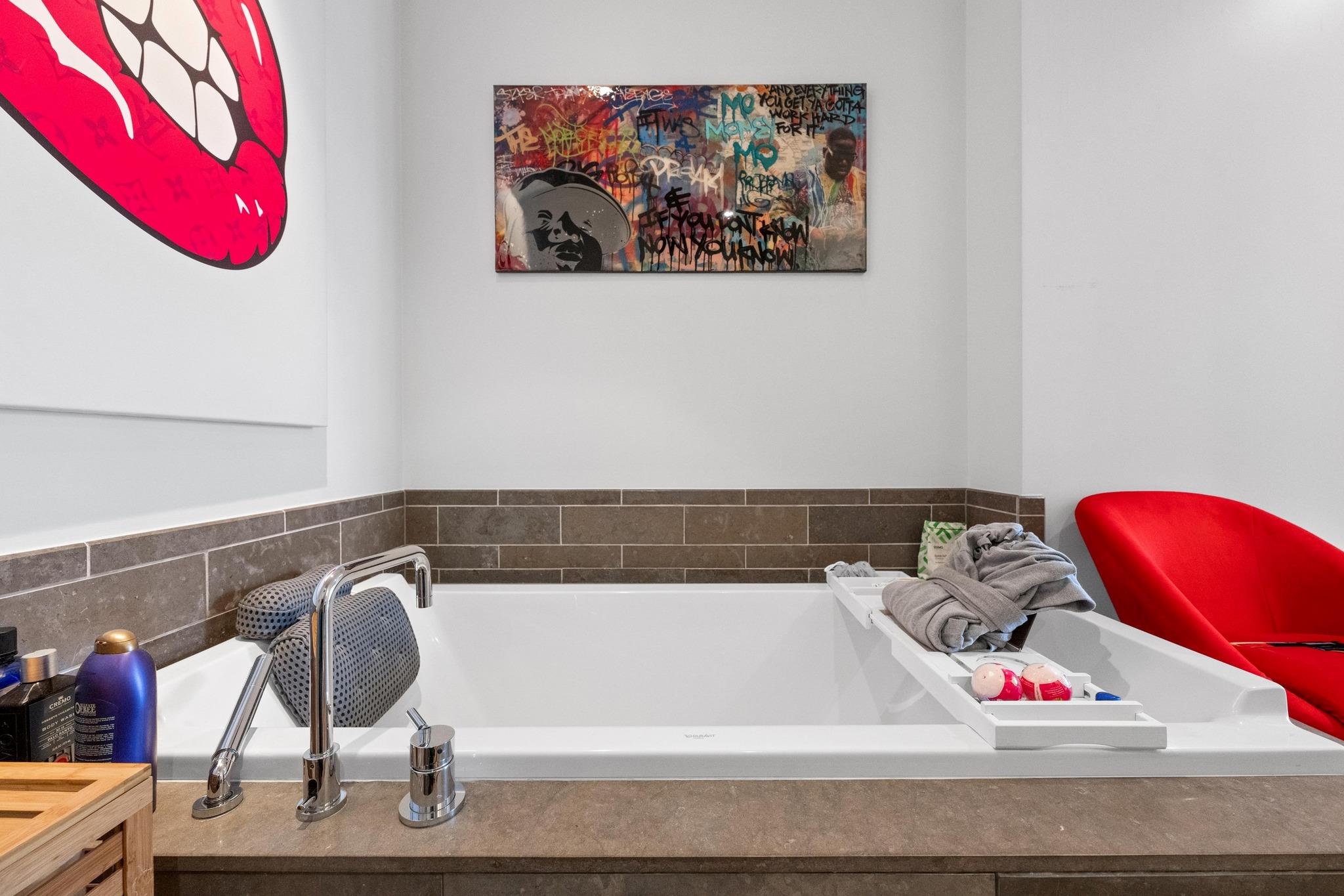 210 Lavaca St # 1911, Austin, TX 78701