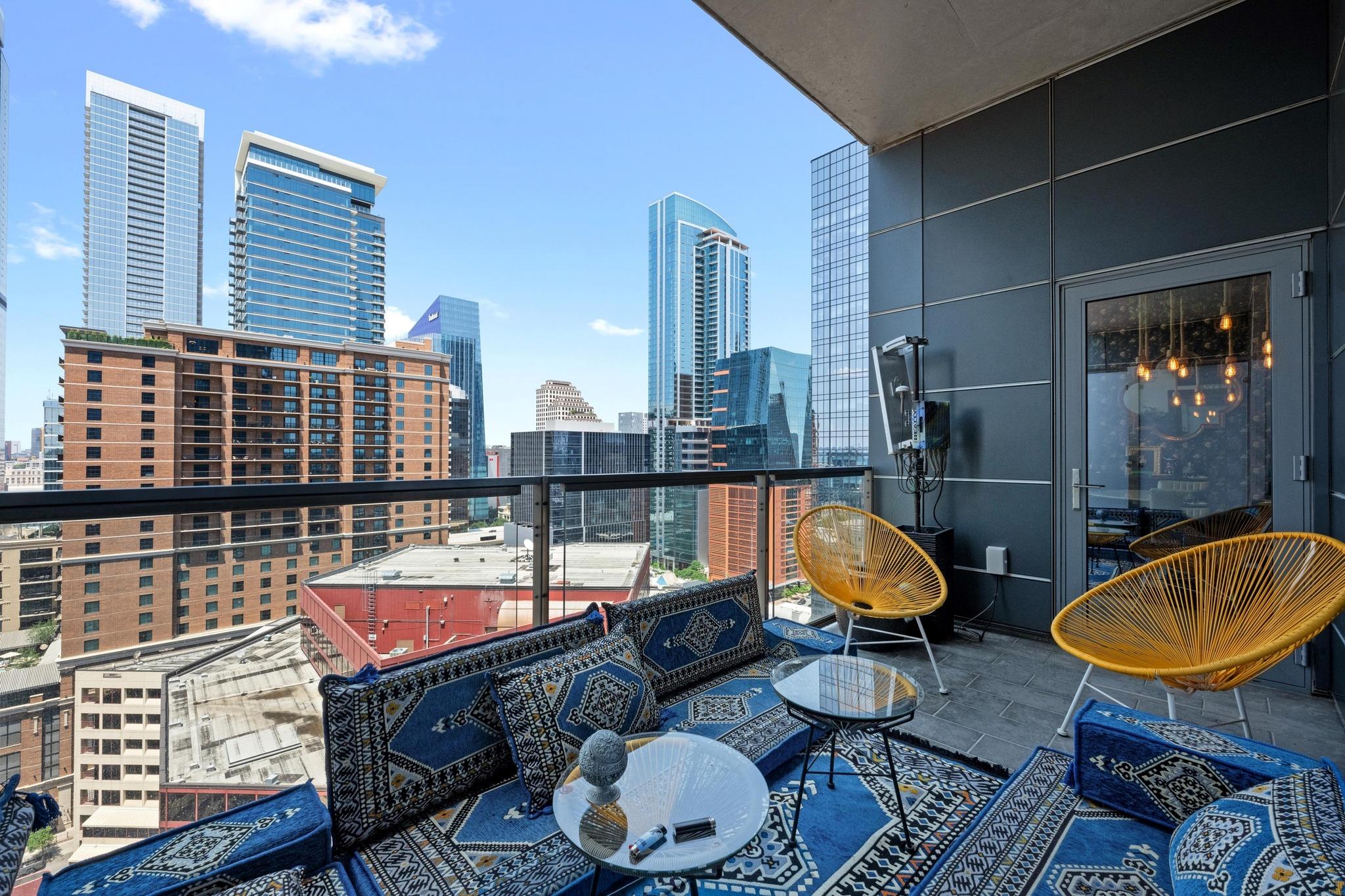 210 Lavaca St # 1911, Austin, TX 78701