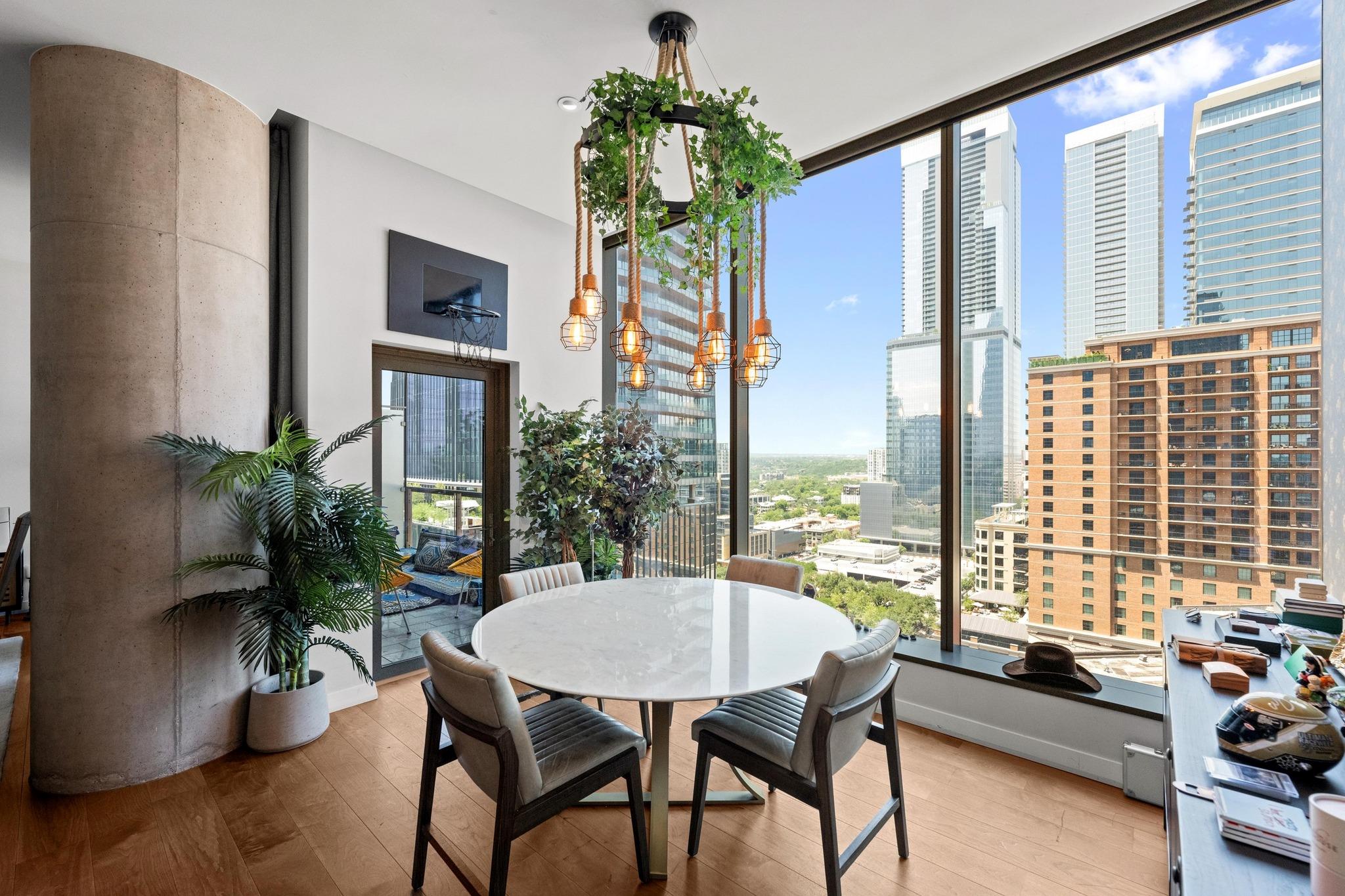 210 Lavaca St # 1911, Austin, TX 78701