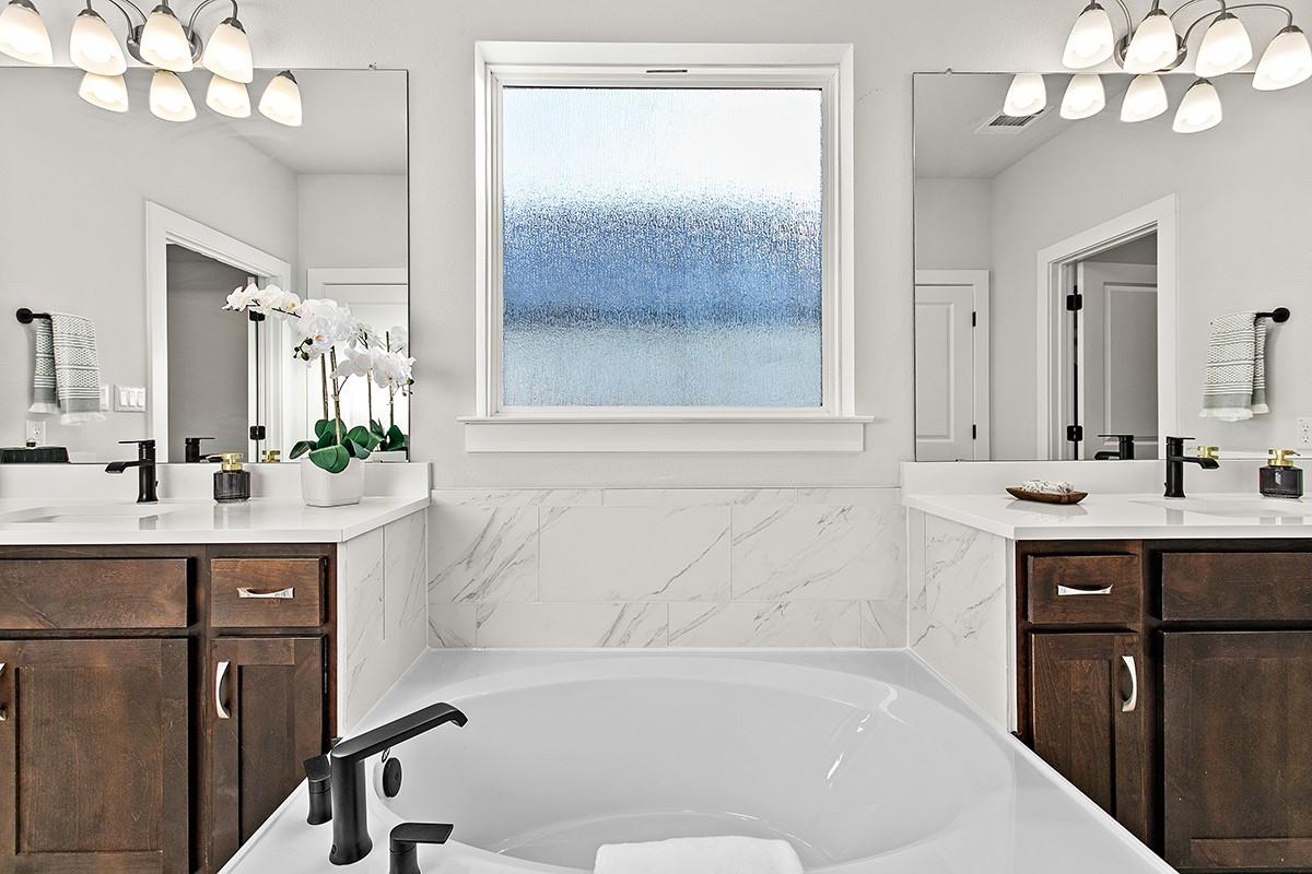 1265 Hazy Hills Loop, Dripping Springs, TX 78620