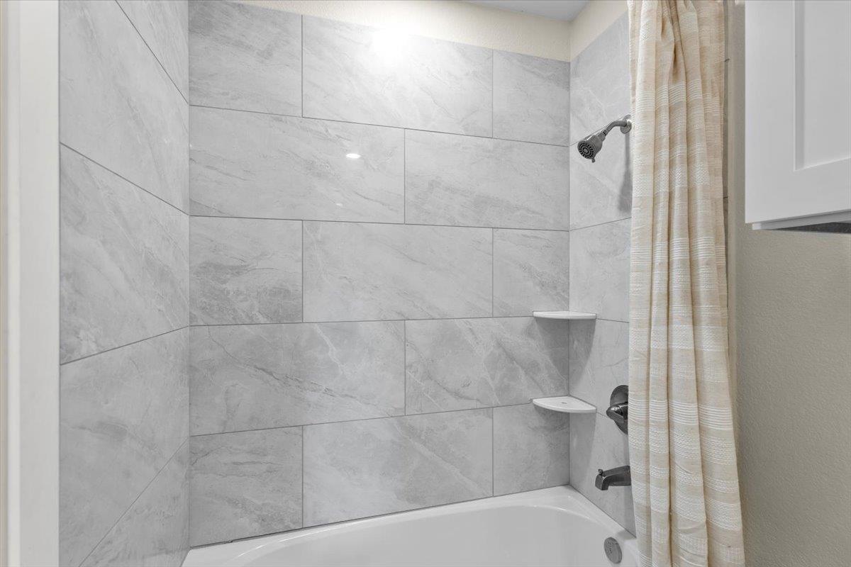 412 Oak St, Bastrop, TX 78602