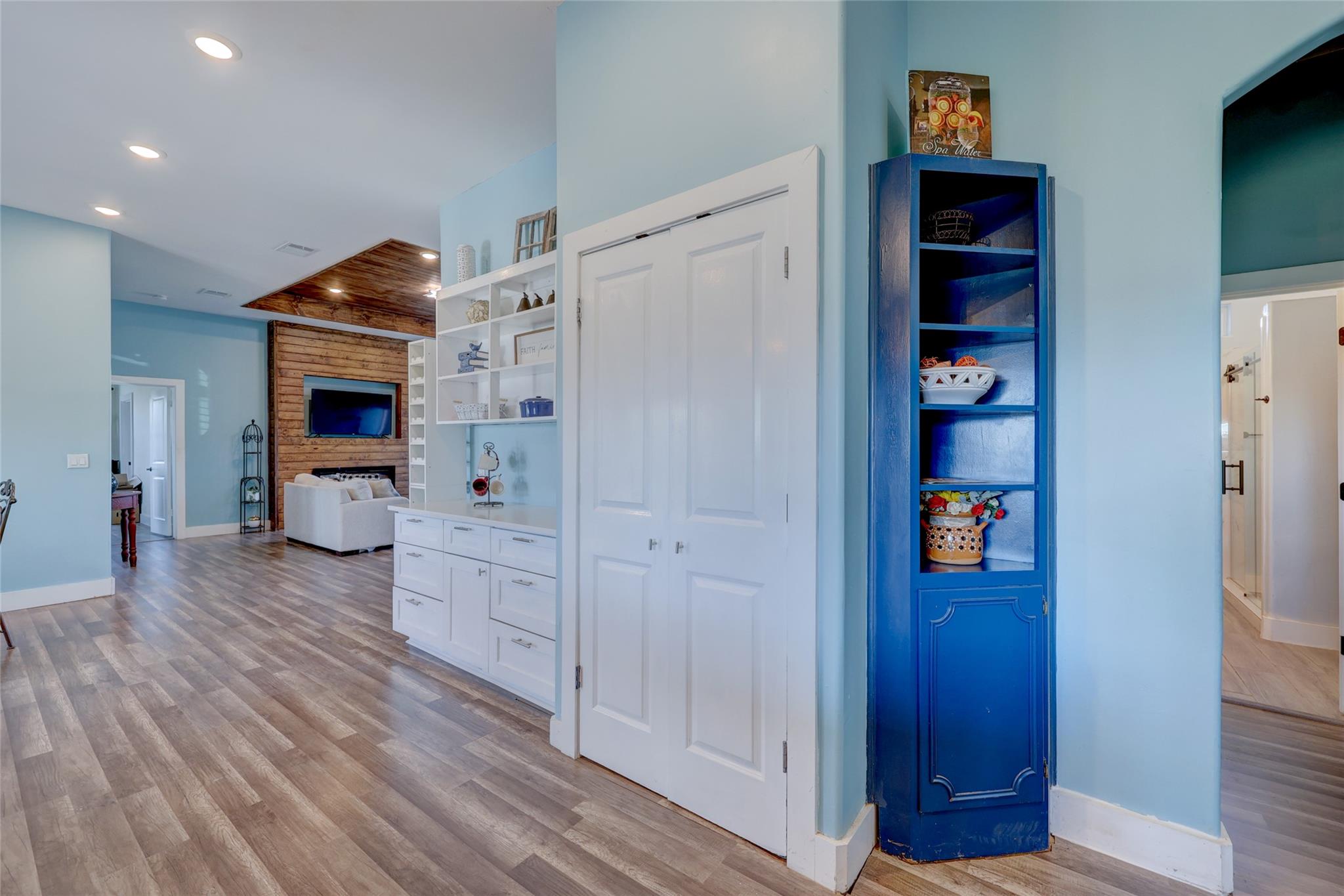 243 Hershal Ln, Cedar Creek, TX 78612