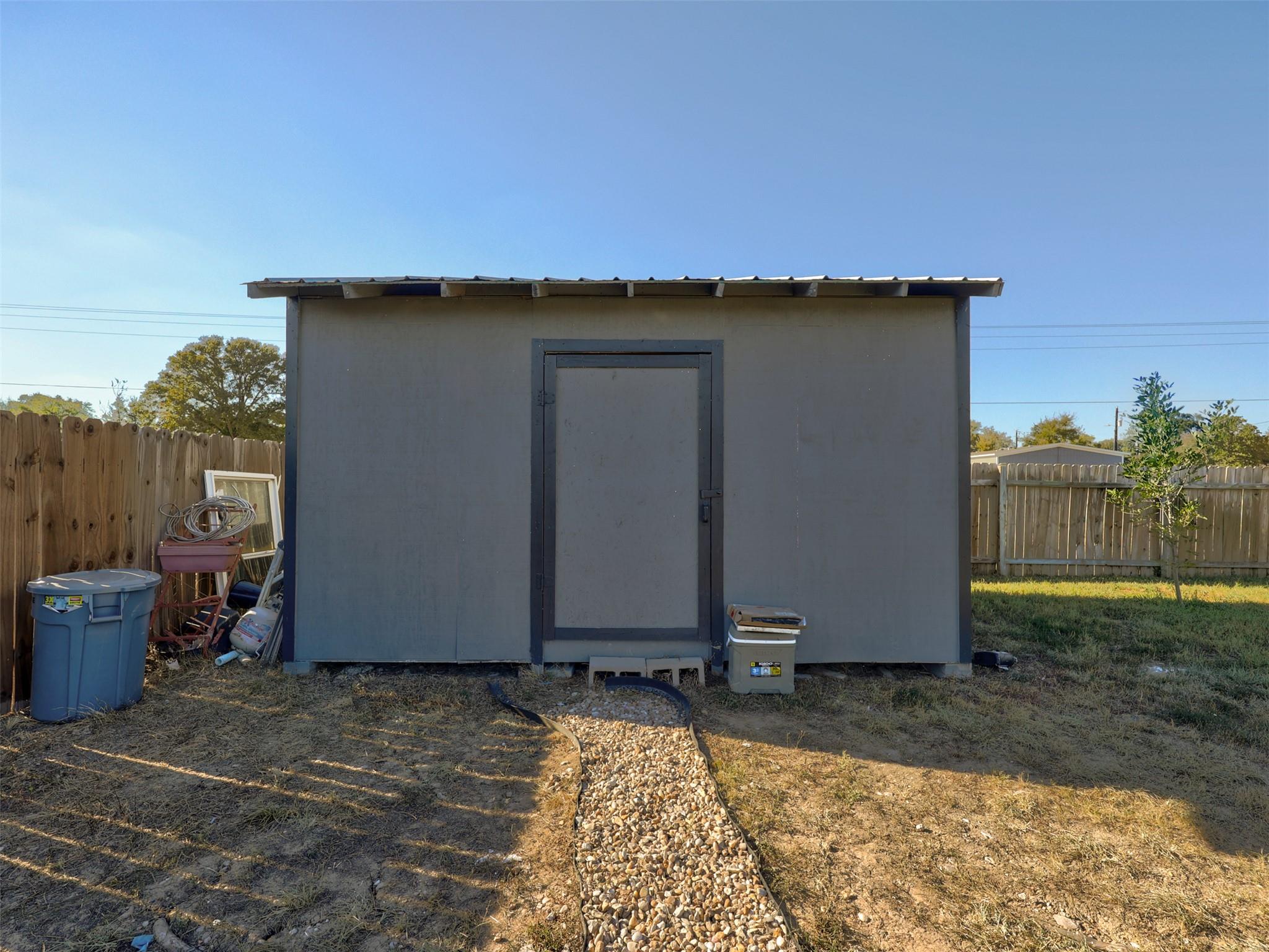 243 Hershal Ln, Cedar Creek, TX 78612