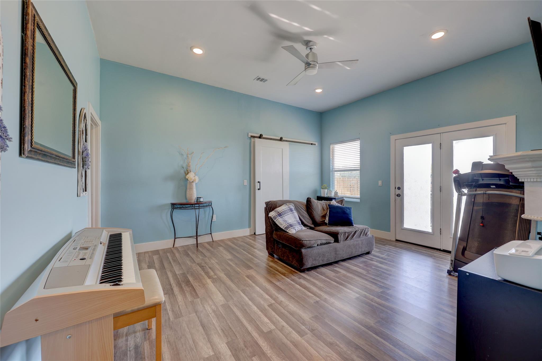 243 Hershal Ln, Cedar Creek, TX 78612