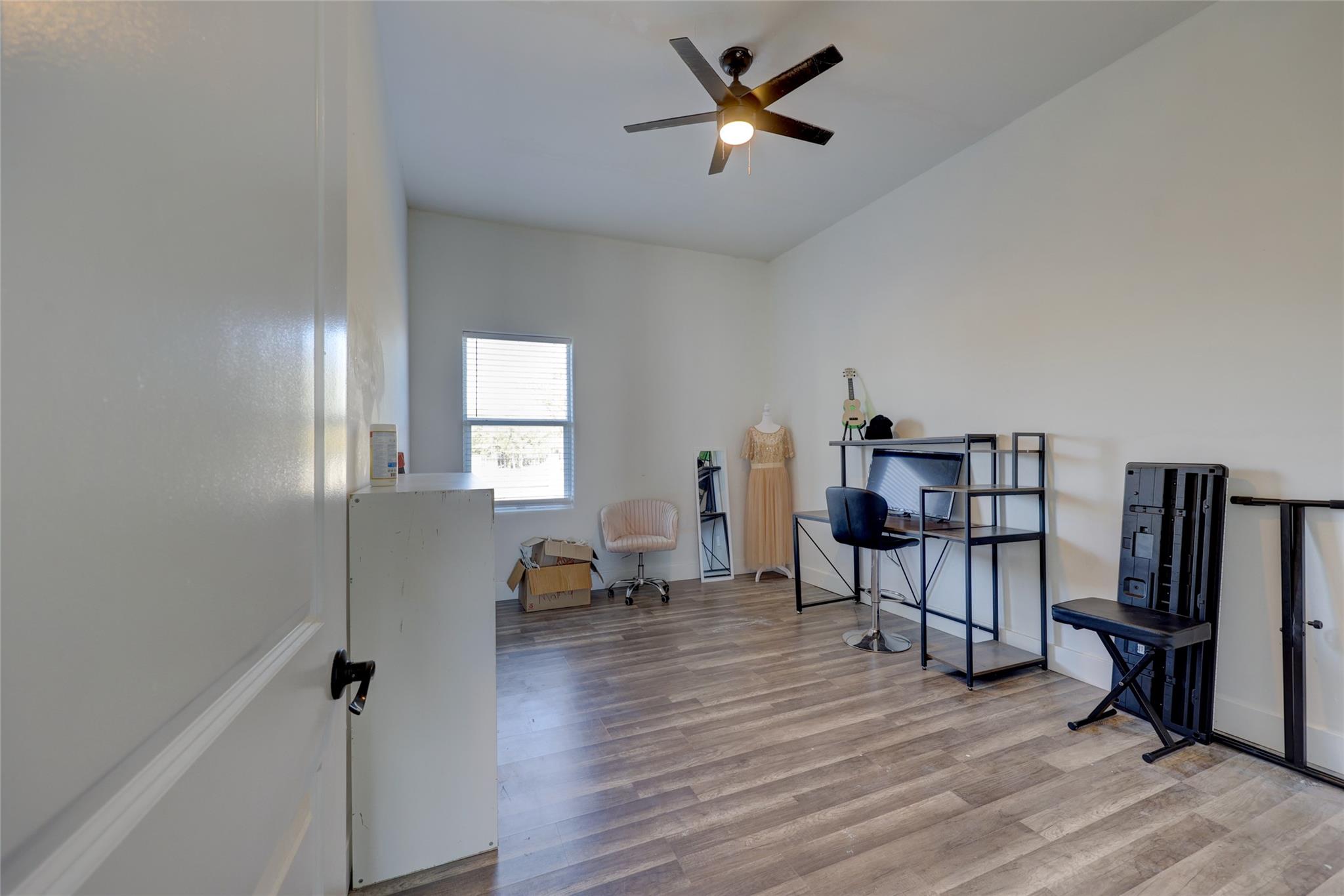 243 Hershal Ln, Cedar Creek, TX 78612