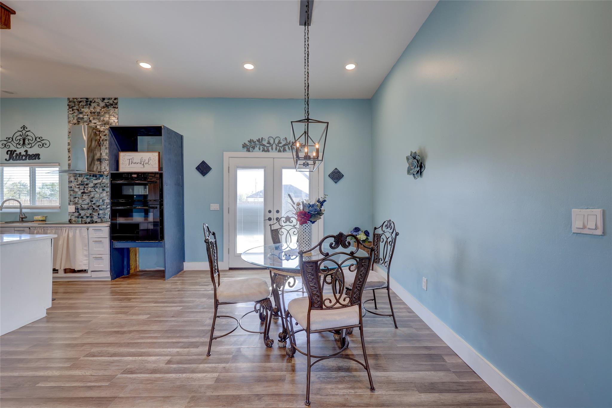 243 Hershal Ln, Cedar Creek, TX 78612