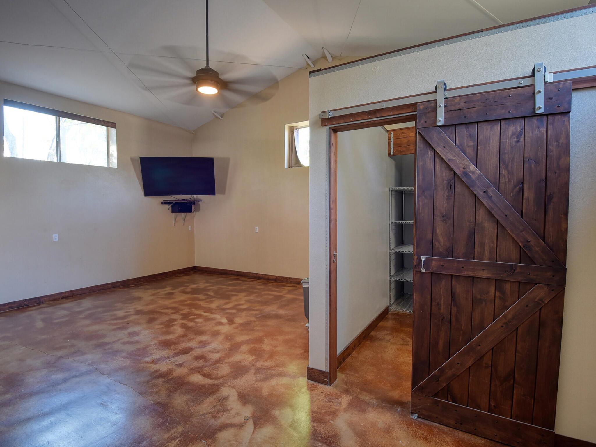 148 Puu Waa Waa Ln, Bastrop, TX 78602