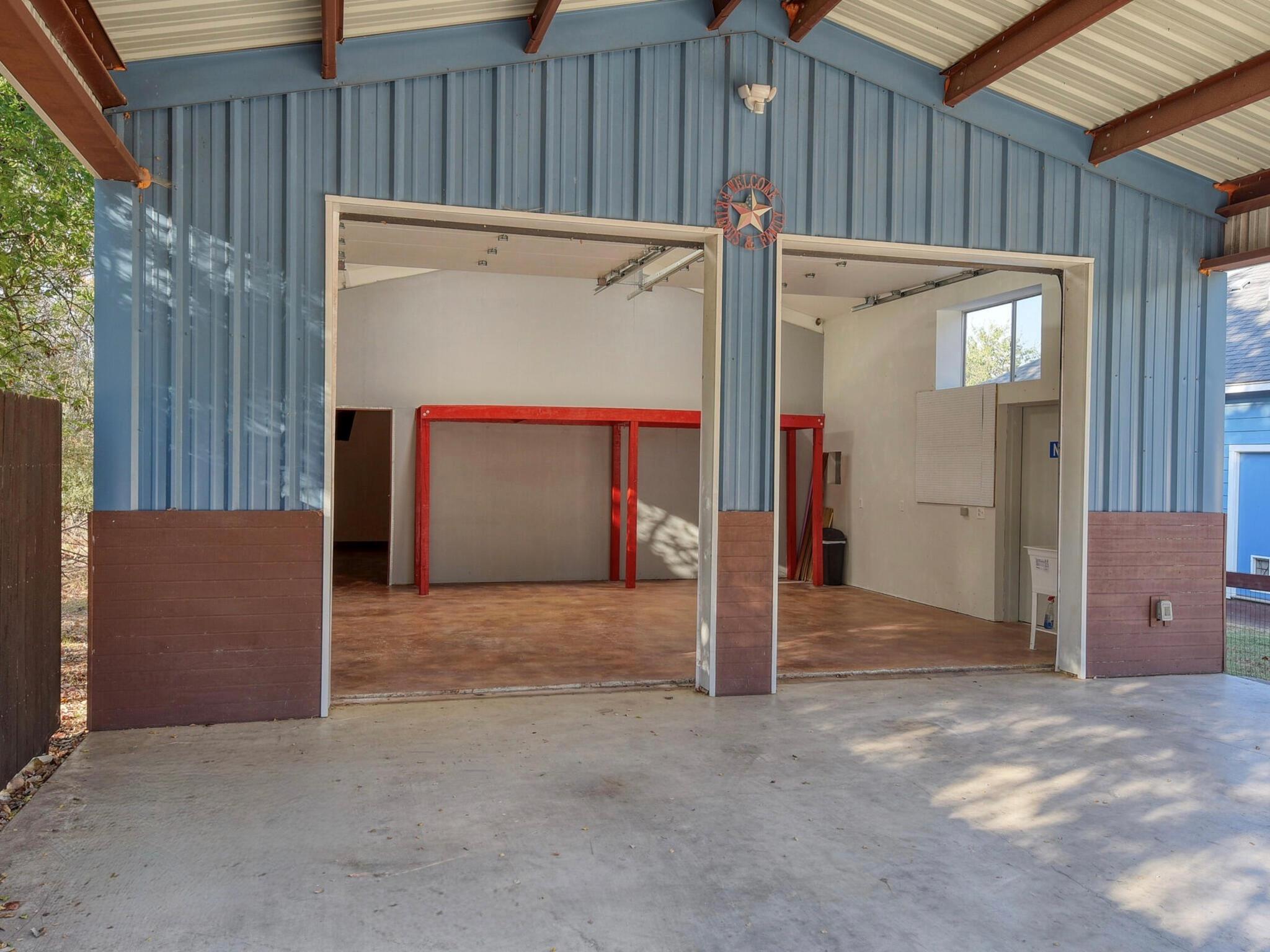 148 Puu Waa Waa Ln, Bastrop, TX 78602