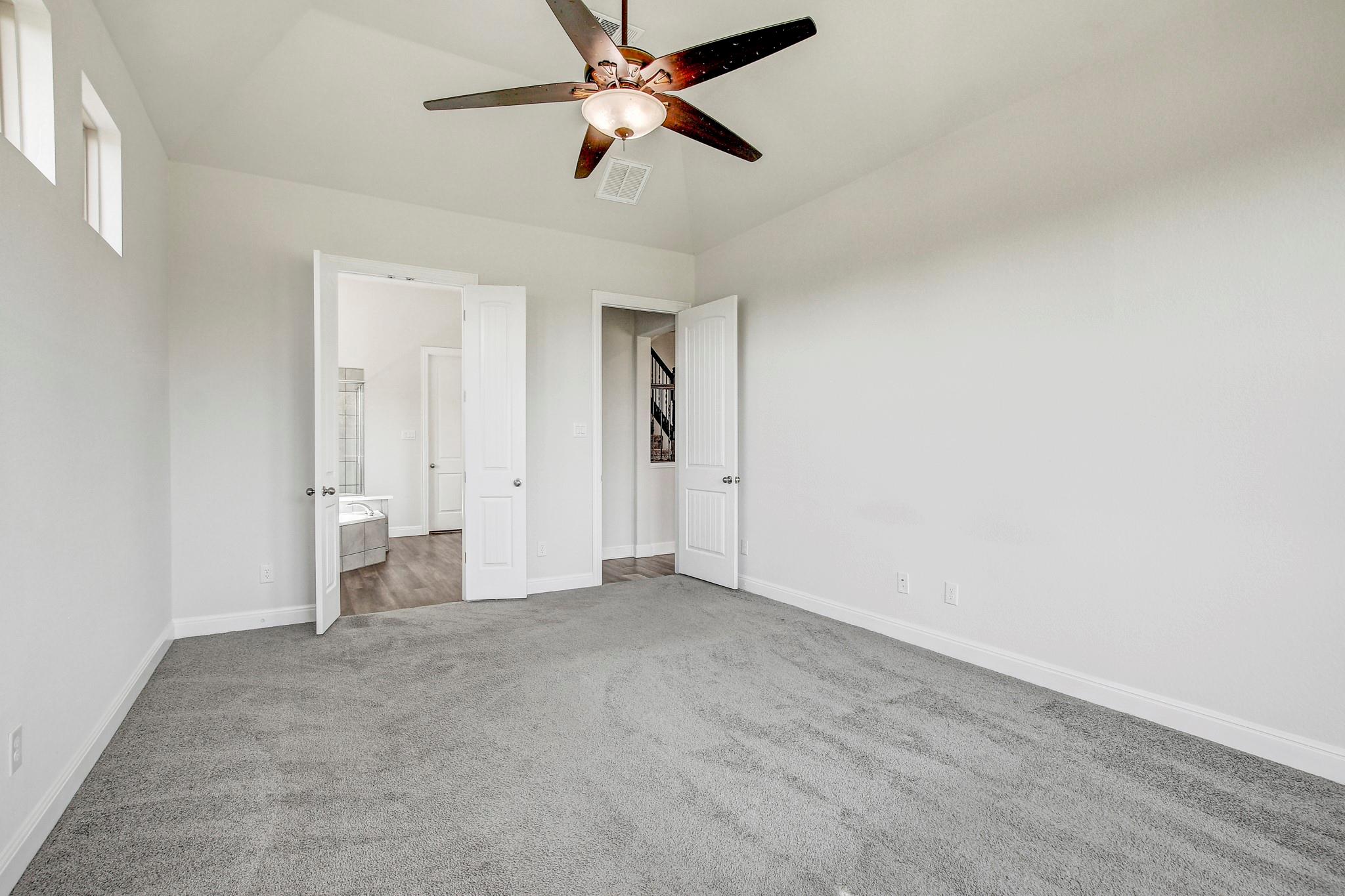 1905 Mariann Dr, Leander, TX 78641