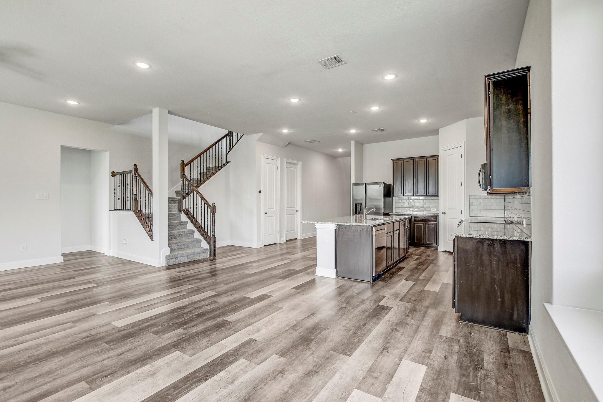 1905 Mariann Dr, Leander, TX 78641