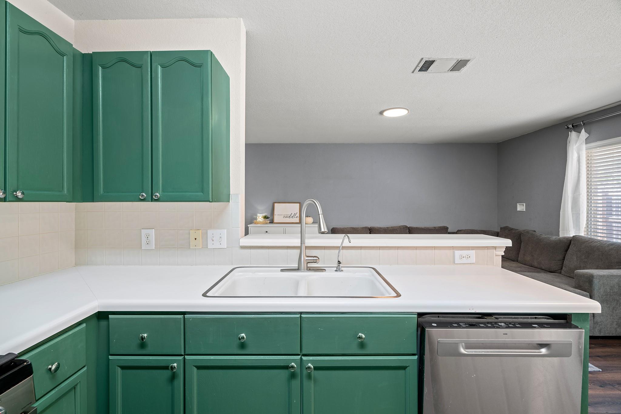 20804 Trotters Ln, Pflugerville, TX 78660