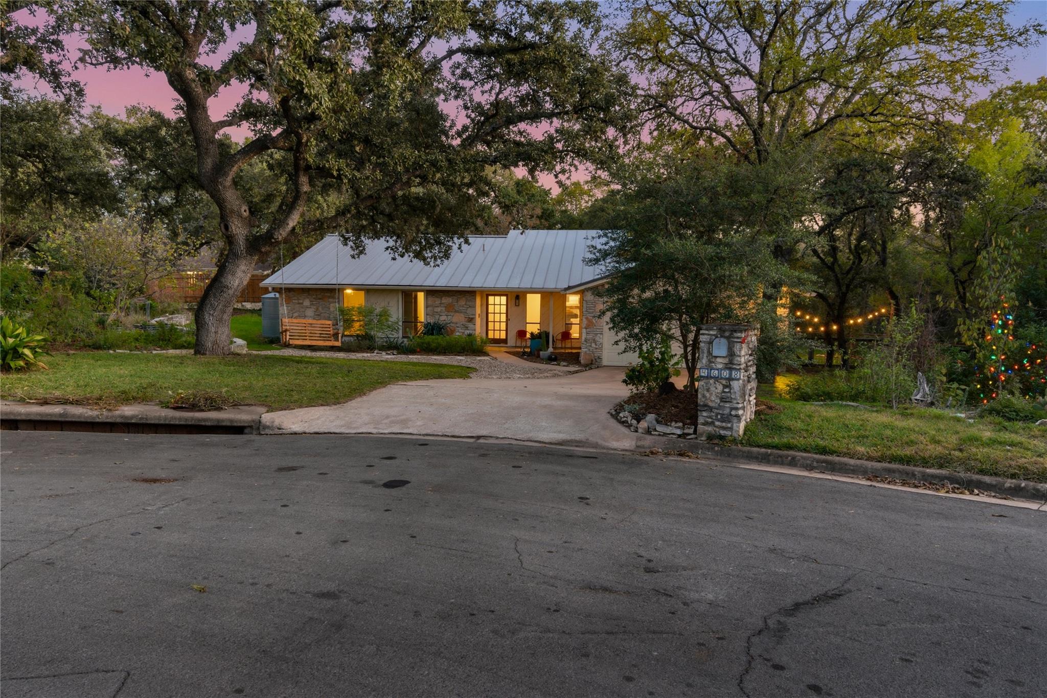 4608 View W, Austin, TX 78735