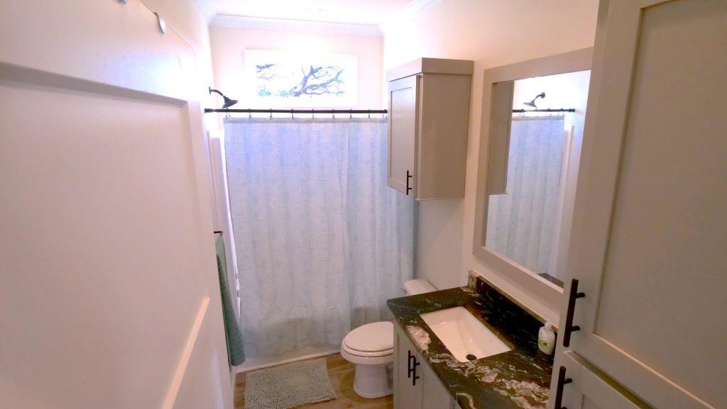 1115 County Road 414, Spicewood, TX 78669