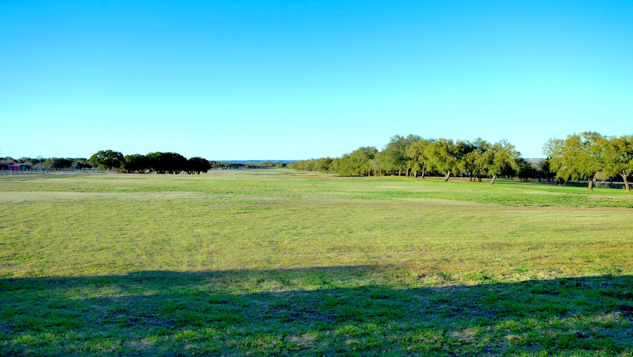 1115 County Road 414, Spicewood, TX 78669