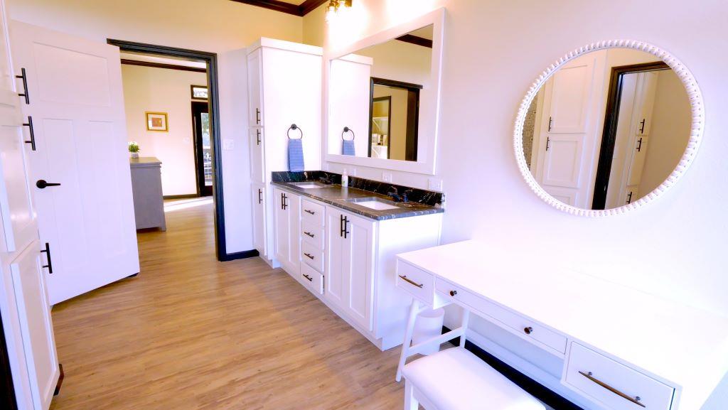 1115 County Road 414, Spicewood, TX 78669