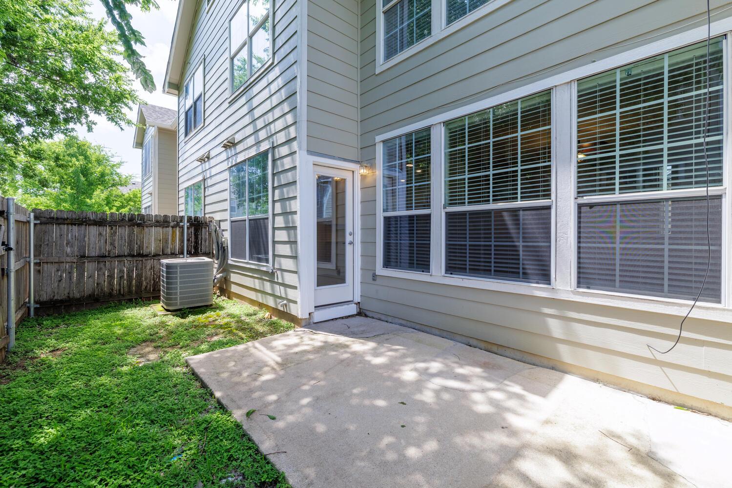 2632 Century Park Blvd # 18, Austin, TX 78727